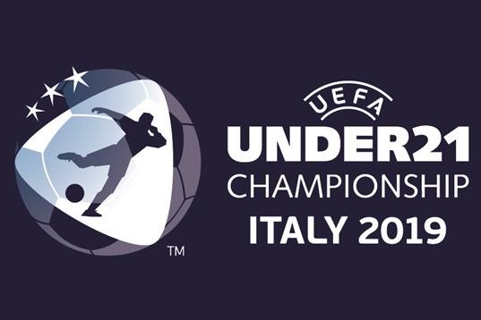 Ingresso gratis per tutti i giovani calciatori e i loro allenatori, maglie azzurre in palio