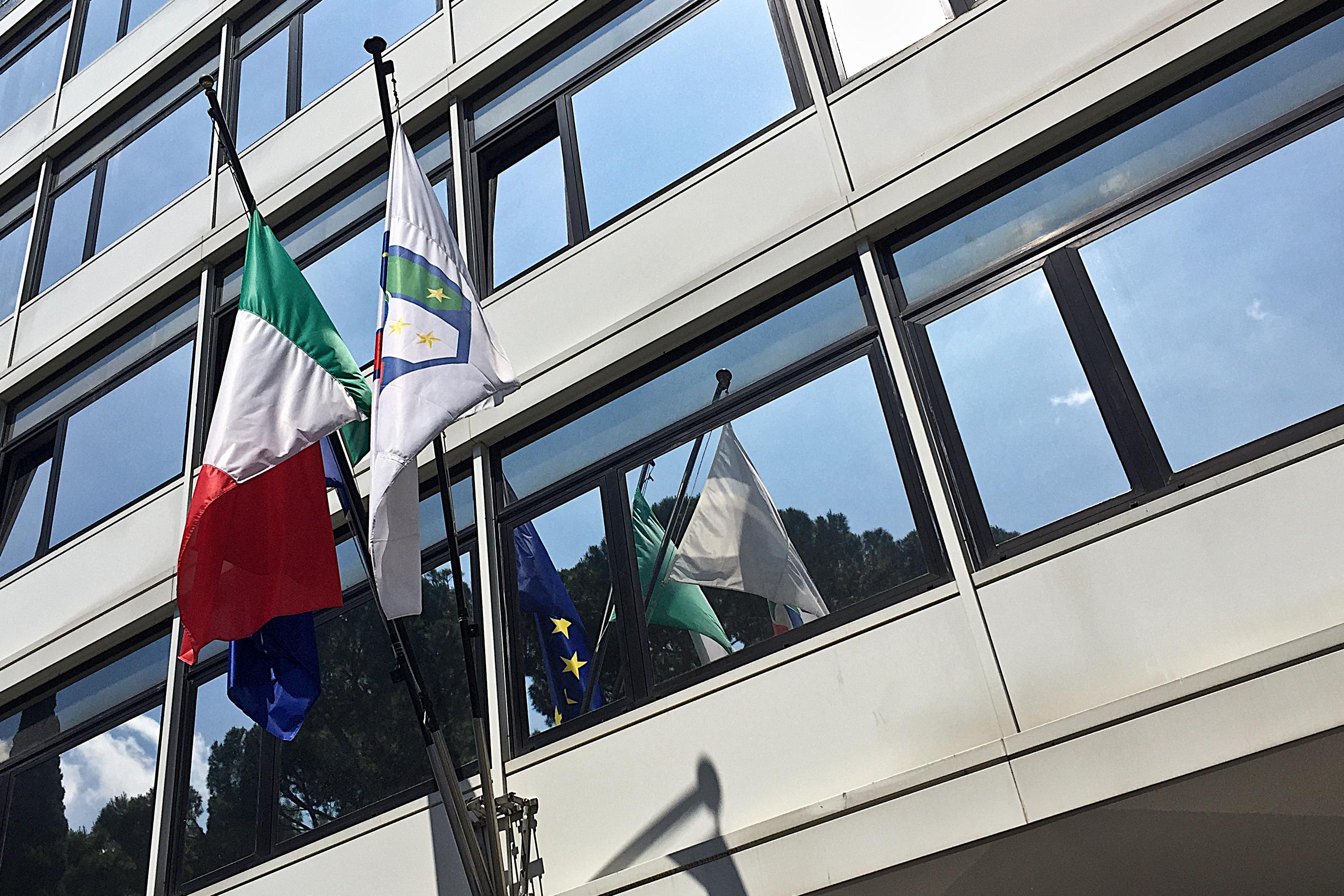 La FIGC dispone la disputa delle gare di Serie A a porte chiuse