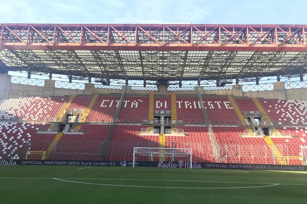 Un regalo per gli abbonati della Triestina per le tre gare in programma allo stadio \"Nereo Rocco\"