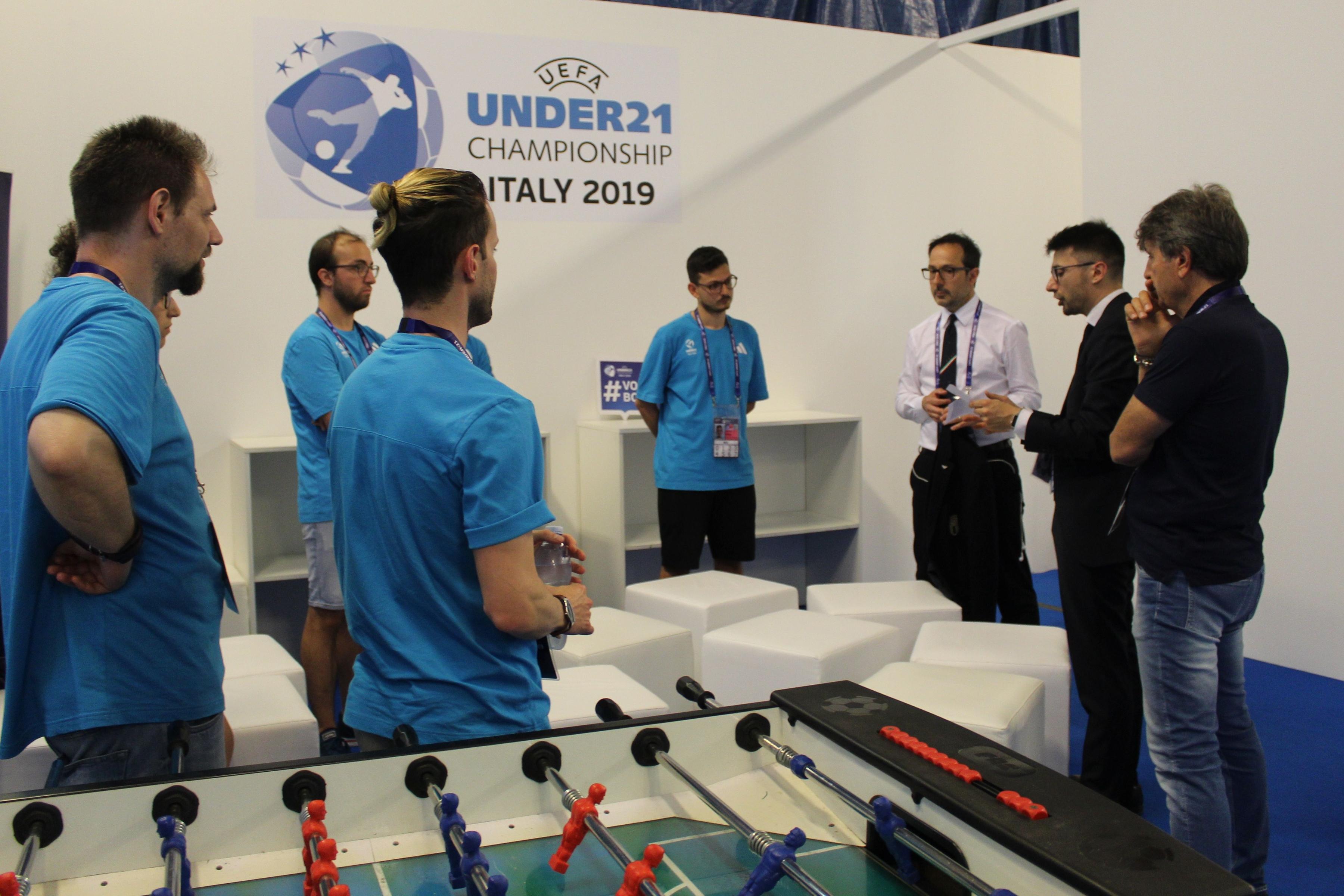 Oltre all’Italia, c’è un’altra squadra che vince: è quella dei volontari