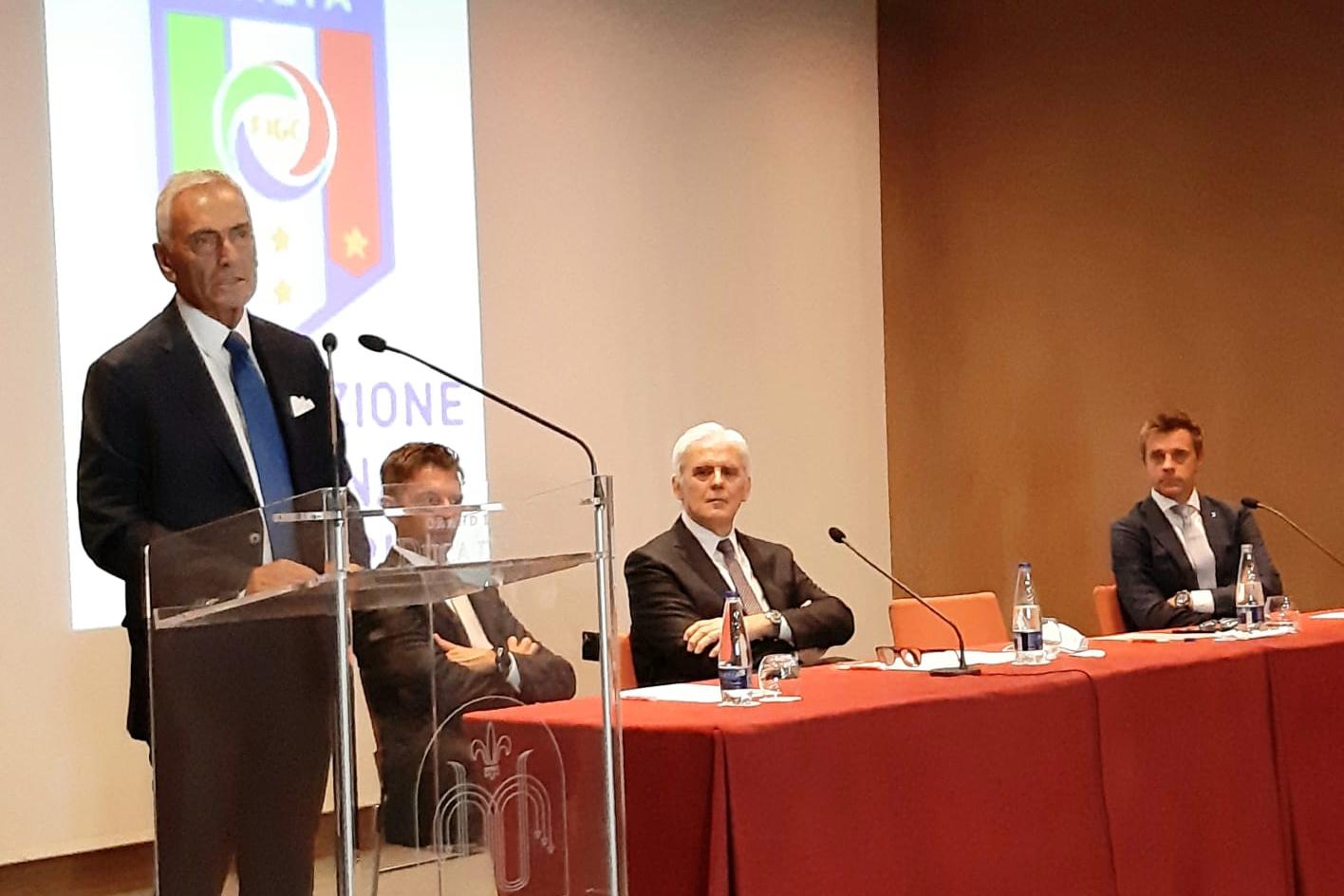 Gravina incontra gli arbitri: \"Oggi nel calcio c’è bisogno di una nuova progettualità\"