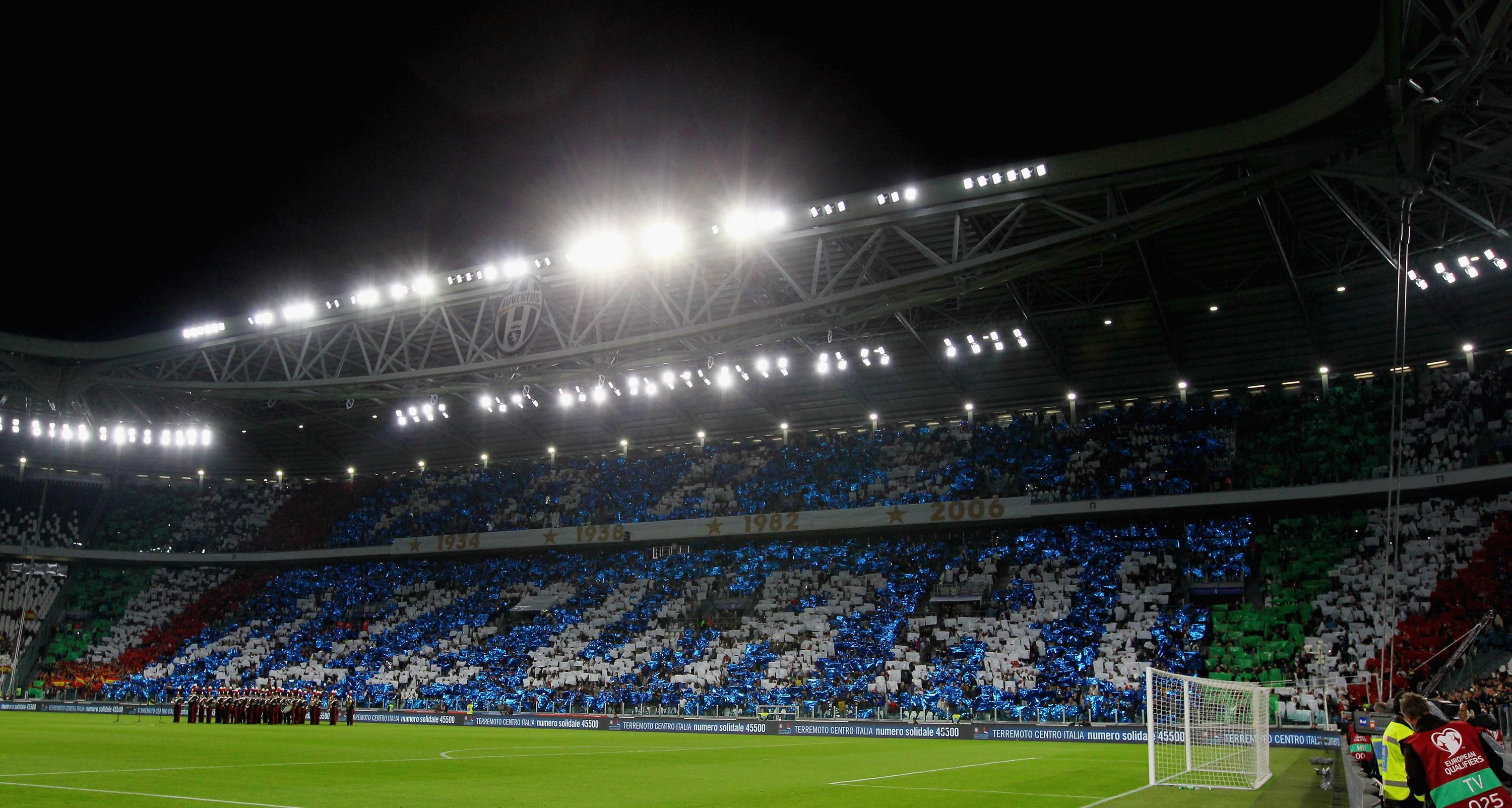 TURIN, ITALY - OCTOBER 06: A general view of the fans during the FIFA 2018 World Cup Qualifier between Italy and Spain at Juventus Stadium on October 6, 2016 in Turin. (Photo by Paolo Bruno/Getty Images)