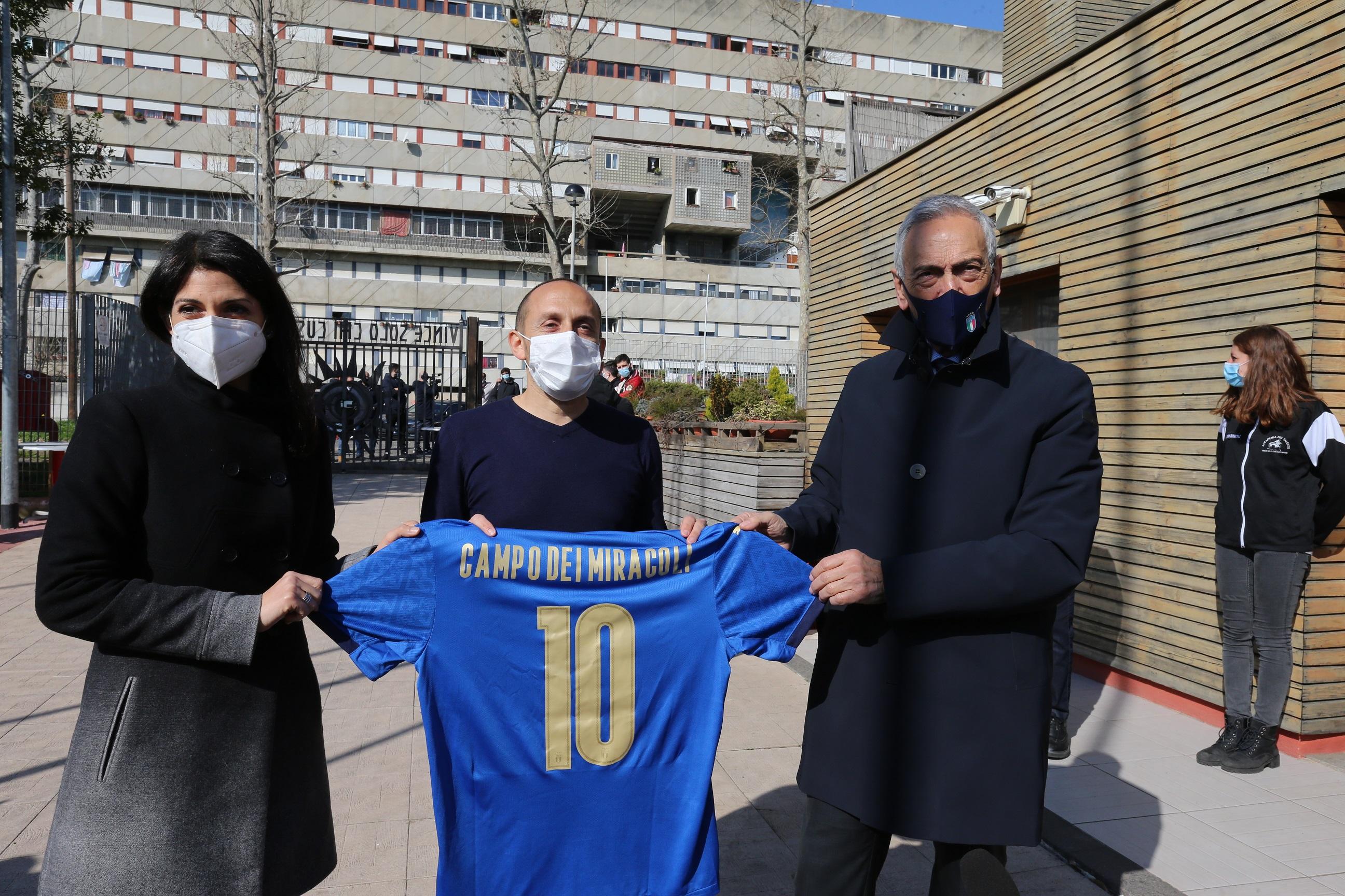 ROME, ITALY - FEBRUARY 23: FIGC President Gabriele Gravina and Roma Mayor Virginia Raggi meet \"il Calcio sociale\"on February 21, 2020 in Rome, Italy.  (Photo by Paolo Bruno/Getty Images)