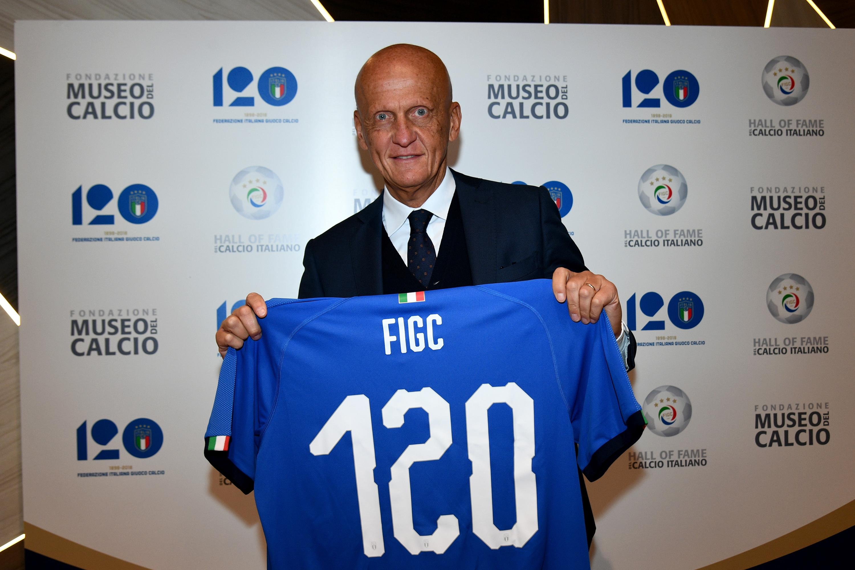 FLORENCE, ITALY - APRIL 09:  Pierluigi Collina poses for a photo during talian Football Federation Hall Of Fame on April 9, 2018 in Florence, Italy.  (Photo by Claudio Villa/Getty Images) *** Local Caption *** Pierluigi Collina
