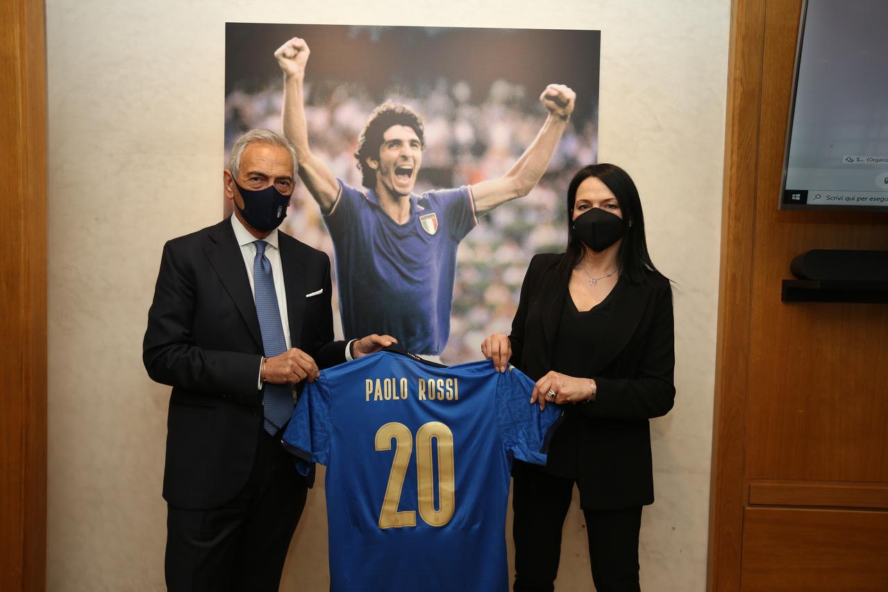 ROME, ITA-Mar 2: FIGC President Gabriele Gravina visits Spallanzani hospital Mar2, 2020 in Rome, Italy.  (Photo by Paolo Bruno/Getty Images)