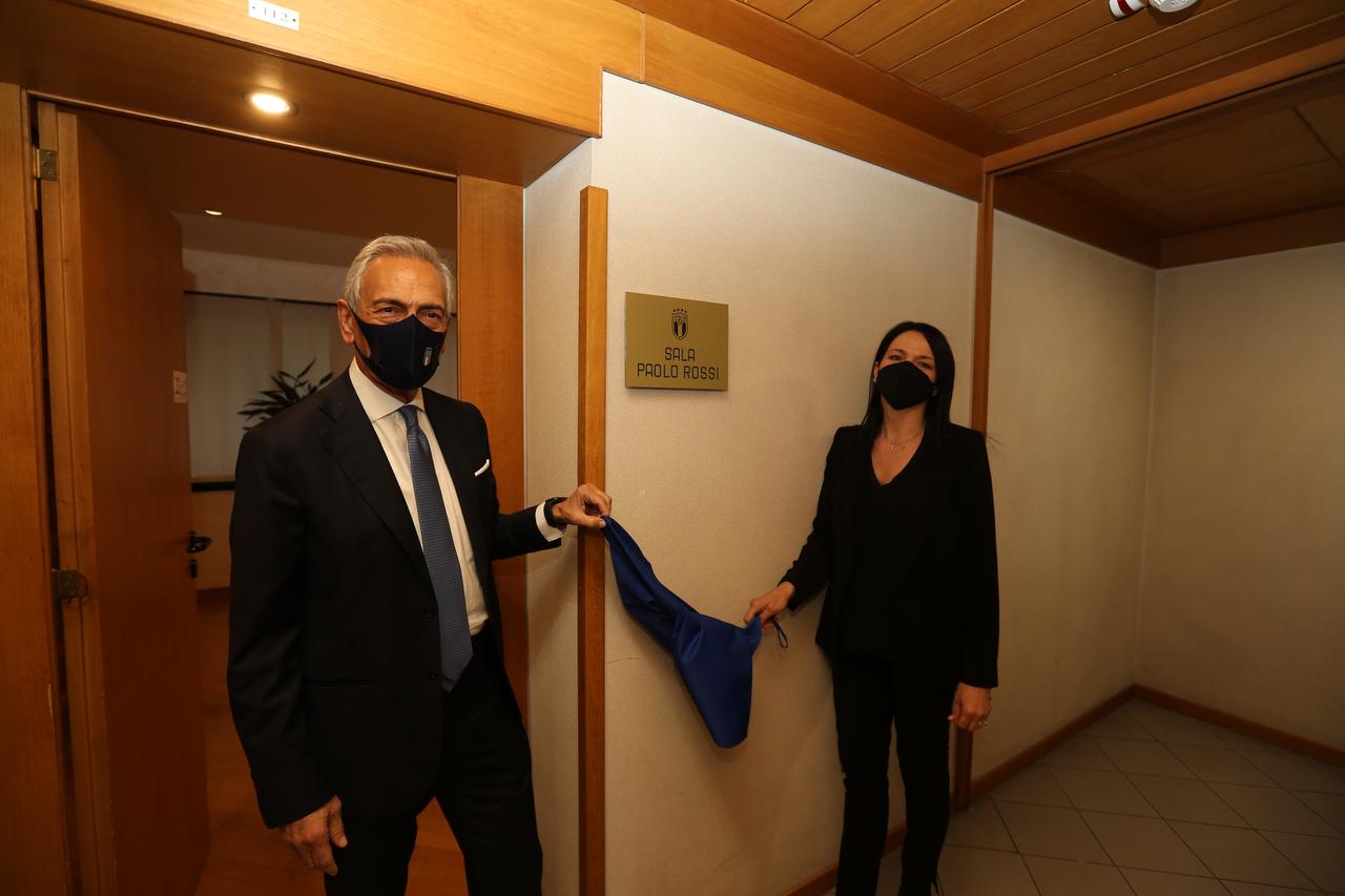 ROME, ITA-Mar 2: FIGC President Gabriele Gravina visits Spallanzani hospital Mar2, 2020 in Rome, Italy. (Photo by Paolo Bruno/Getty Images)