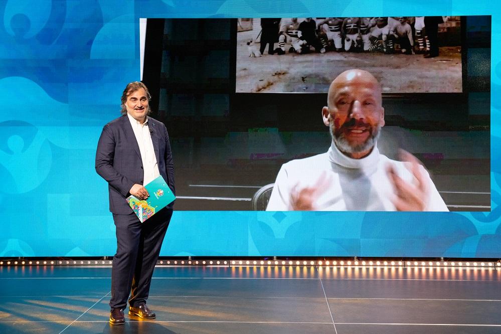 EURO 2020, i volontari sono pronti. Vialli ambasciatore: \"Facciamo parte di una grande squadra\"