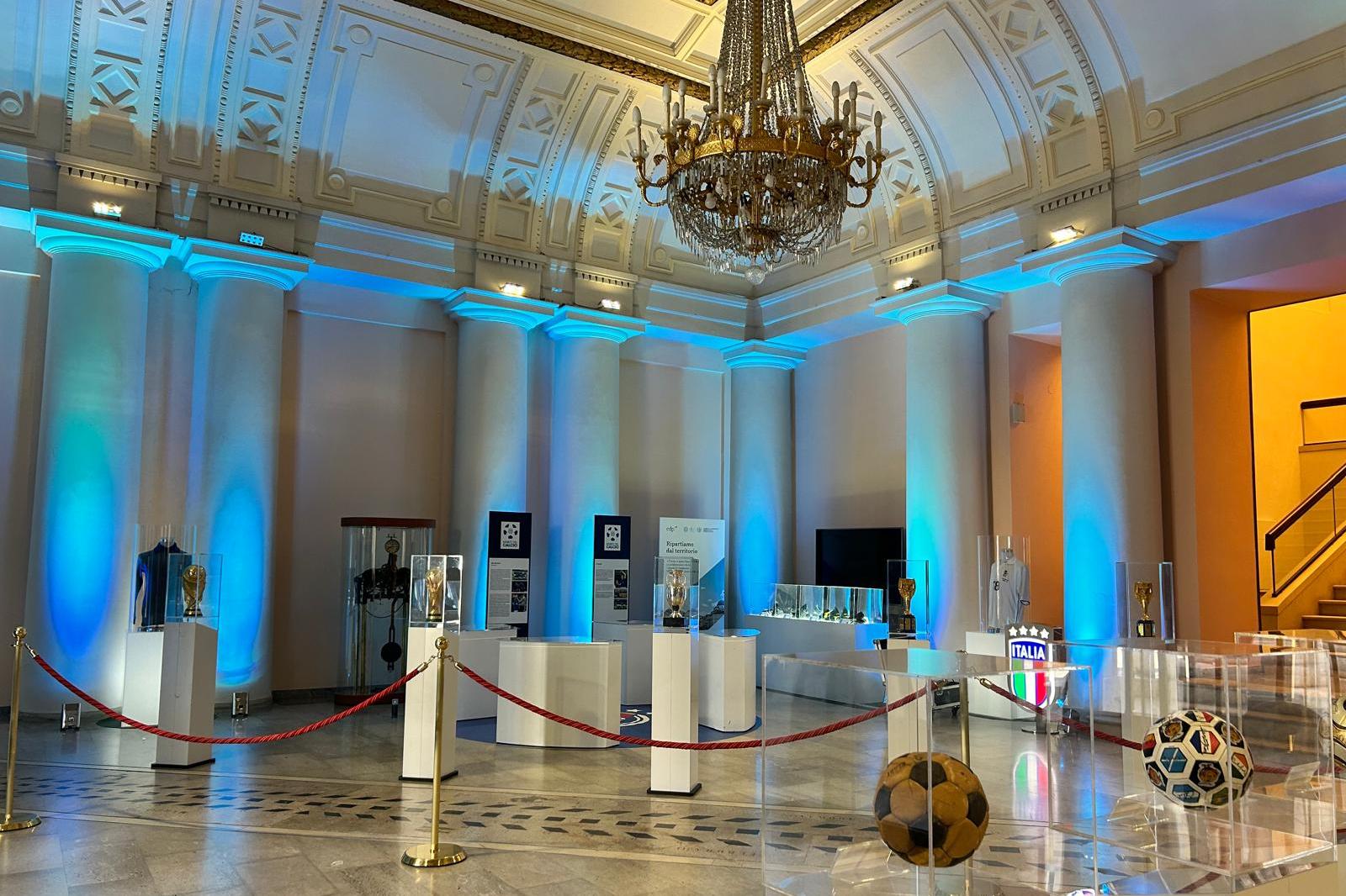Trieste città Azzurra: la mostra 'Sfumature di Azzurro' e un'esposizione fotografica di ANAOAI in attesa di Italia-Irlanda Under 21
