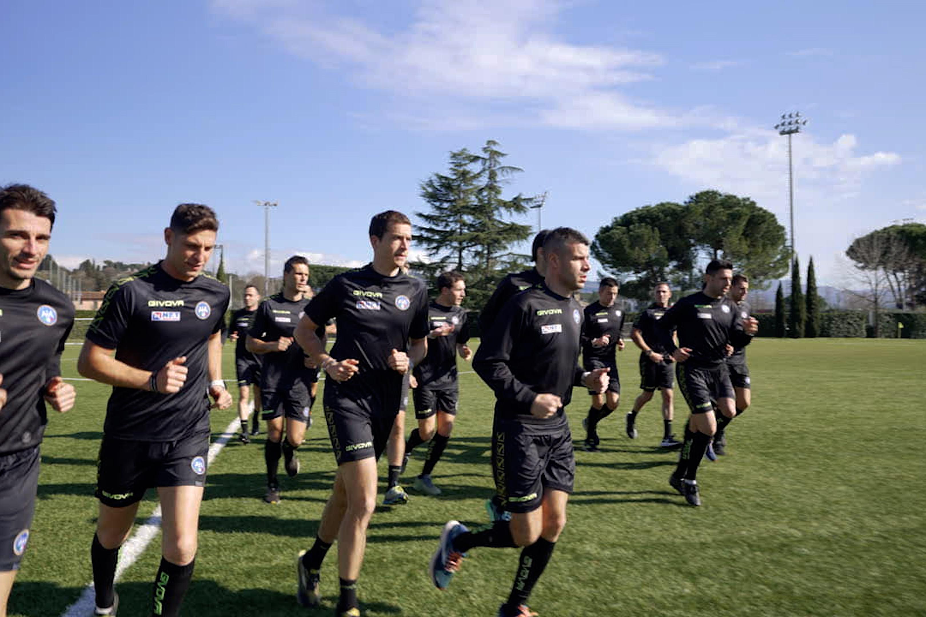 Per la prima volta gli arbitri aprono le porte dei propri raduni: uno speciale inedito in esclusiva su DAZN
