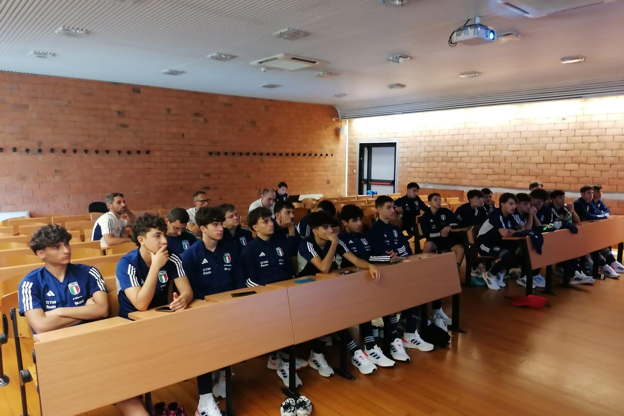 La Commissione Federale Antidoping e la NADO incontrano i calciatori e lo staff della Nazionale Under 19 di Futsal