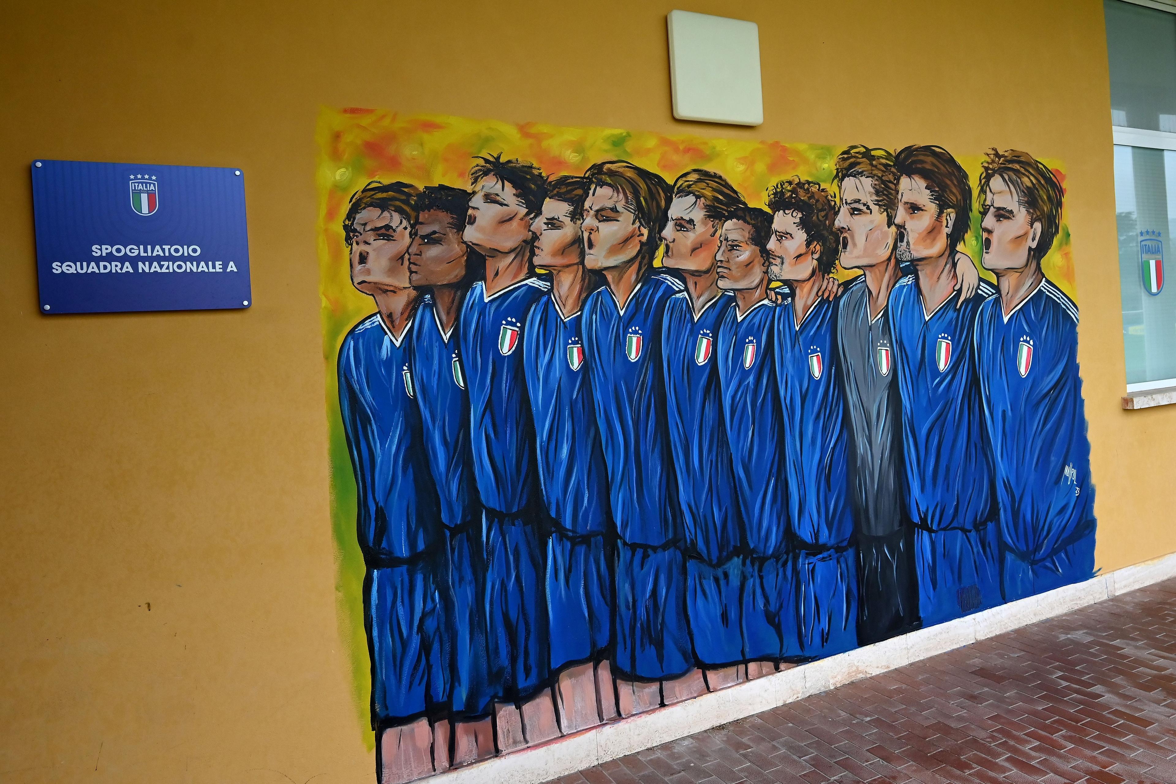 FLORENCE, ITALY - NOVEMBER 13:Mural by Maupal during the Italy Partners Day at Centro Tecnico Federale di Coverciano on November 13, 2023 in Florence, Italy. (Photo by Alessandro Sabattini/Getty Images)