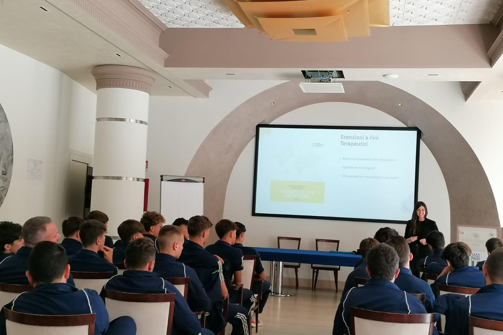 Progetto HatTrick V: incontro sul programma educativo antidoping con la Nazionale Under 17