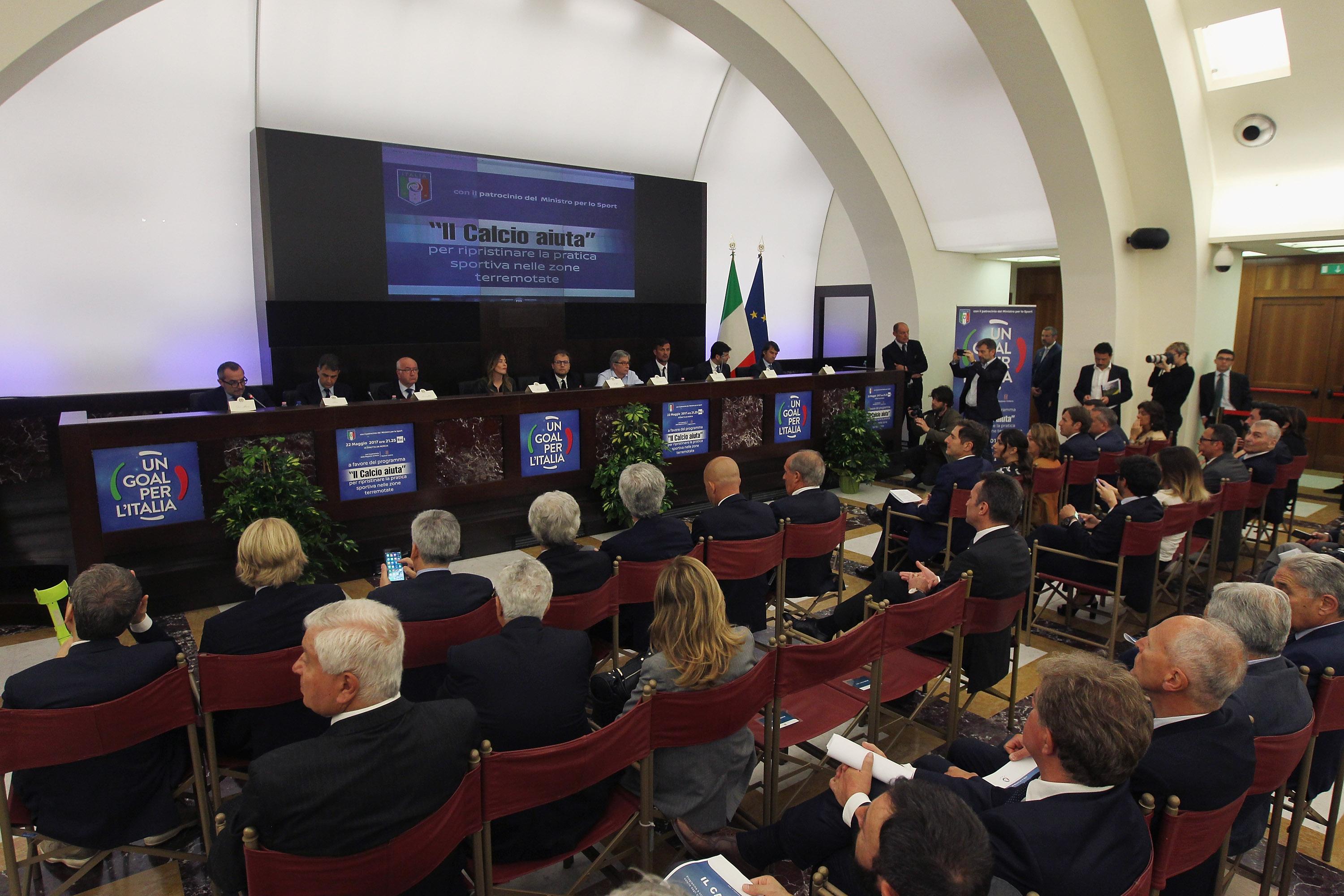 ROME, ITALY - MAY 18:  A general view of the Italian Football Federation (FIGC) press conference \\' Il calcio Aiuta\\' on May 18, 2017 in Rome, Italy.  (Photo by Paolo Bruno/Getty Images)