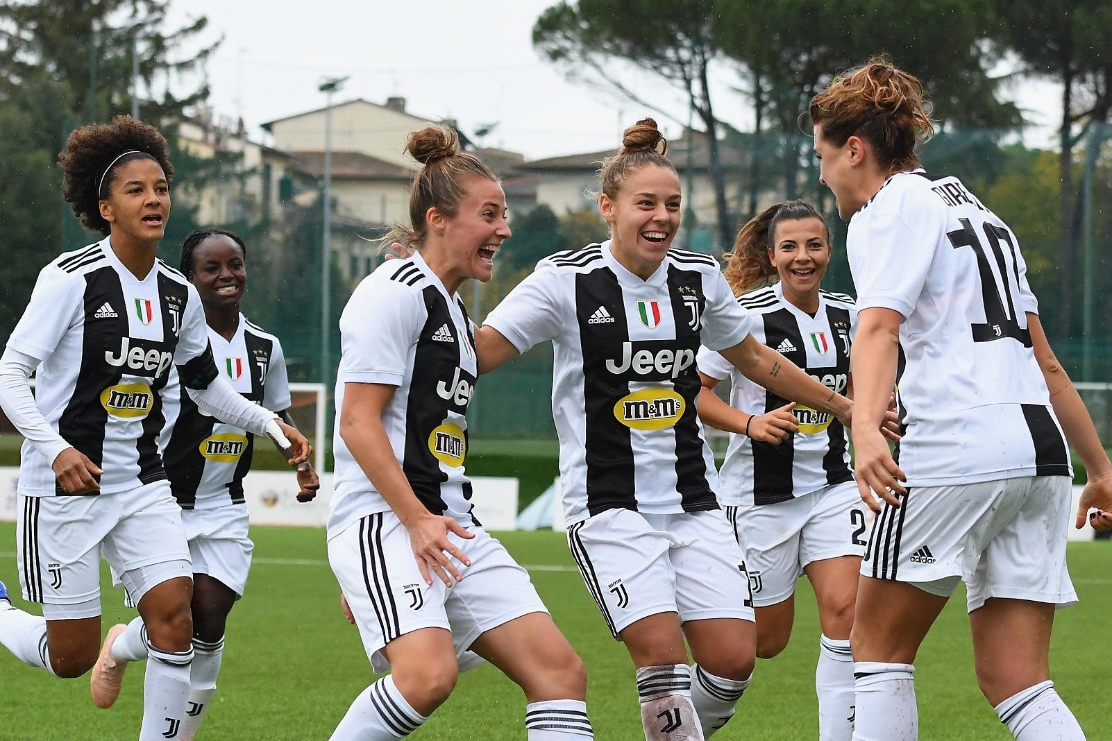FLORENCE, ITALY - NOVEMBER 25: during the Women Serie a Match between Fiorentina and Juventus Women on November 25, 2018 in Florence, Italy. (Photo by Juventus FC/Juventus FC via Getty Images)