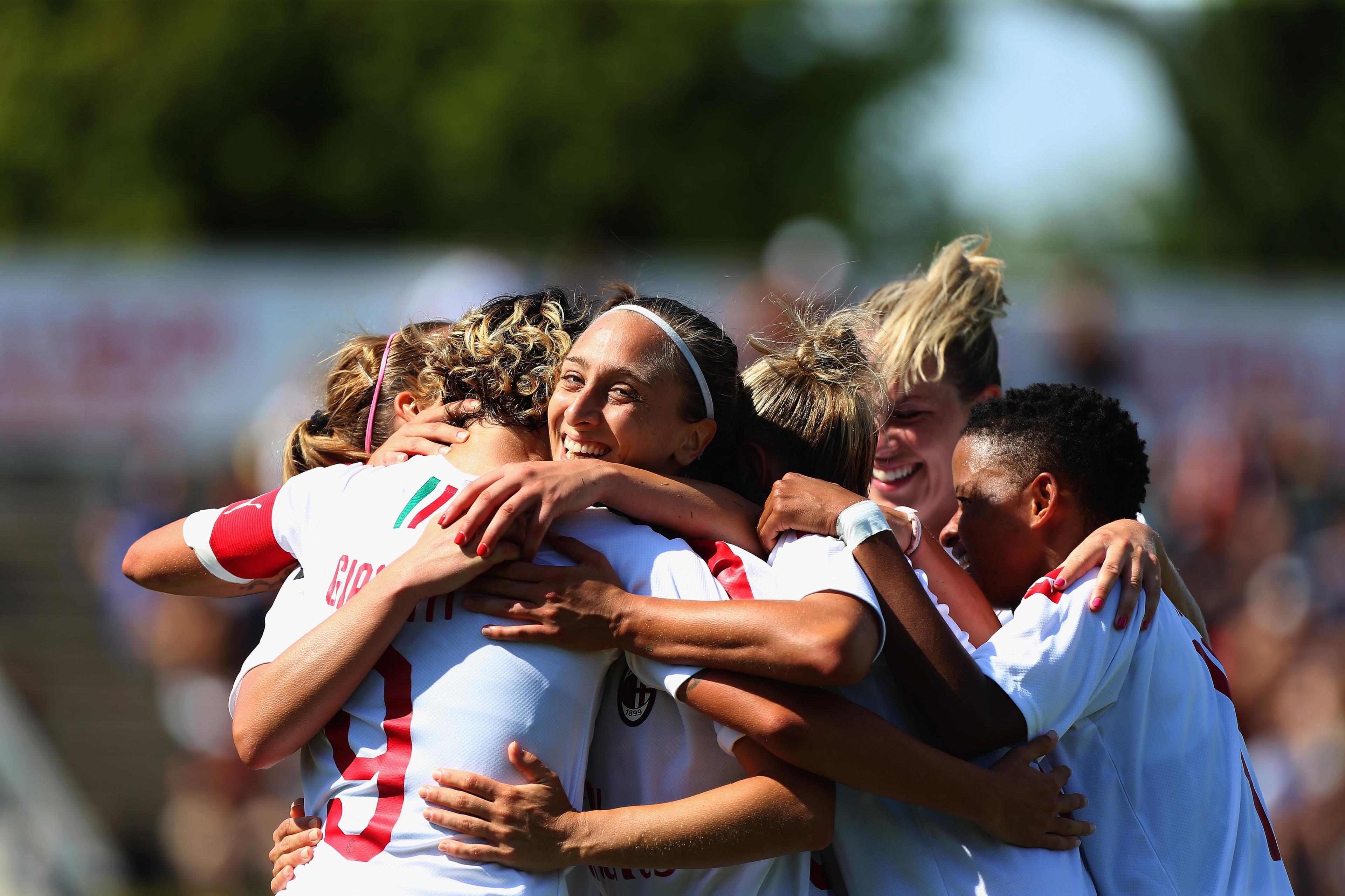 ROME, ITALY - SEPTEMBER 15: Valentina Giacinti (L) with her teammates of AC Milan celebrates after scoring the team\\'s third goal during the Women Serie A match between AS Roma and AC Milan at Tre Fontane sport centre on September 15, 2019 in Rome, Italy. (Photo by Paolo Bruno/Getty Images)