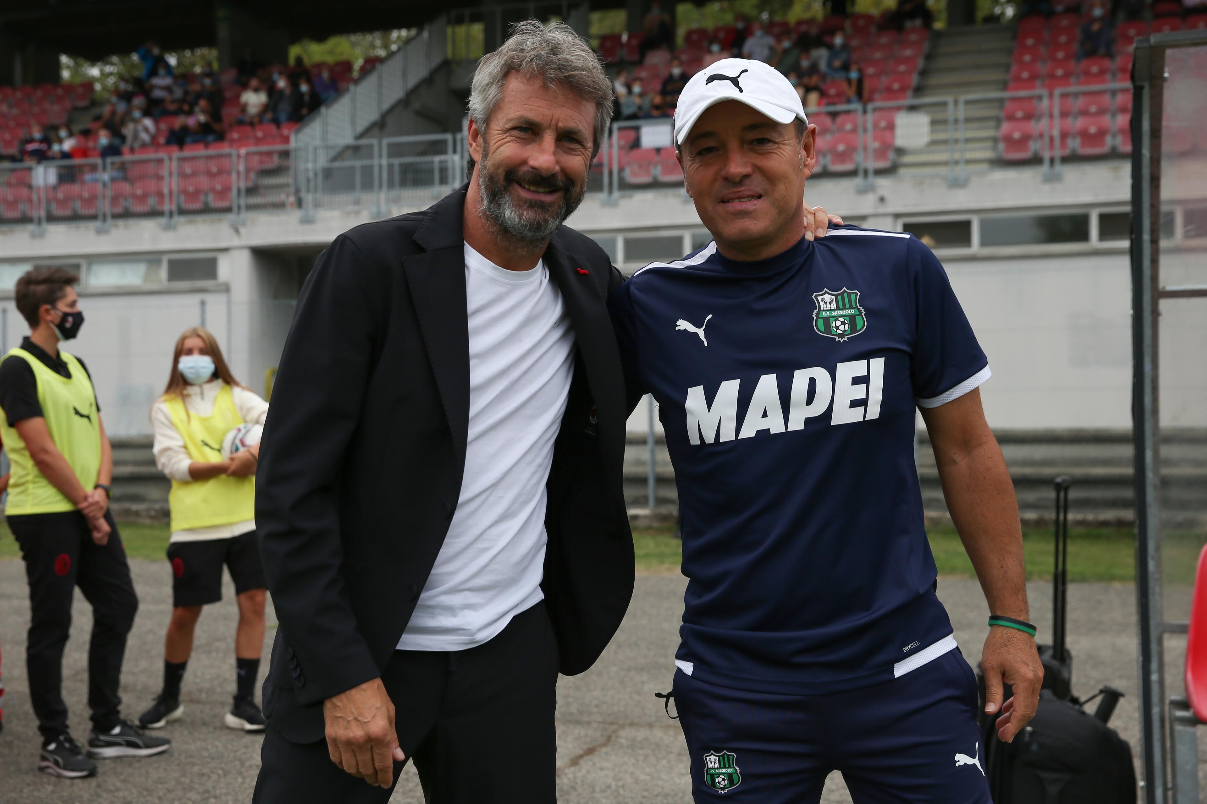 MILAN, ITALY - SEPTEMBER 25: Maurizio Ganz Head coach of AC Milan and Gianpiero Piovani Head coach of US Sassuolo prior to the Women's Serie A match between AC Milan and Sassuolo at Campo Sportivo Vismara on September 25, 2021 in Milan, Italy. (Photo by Jonathan Moscrop/Getty Images)