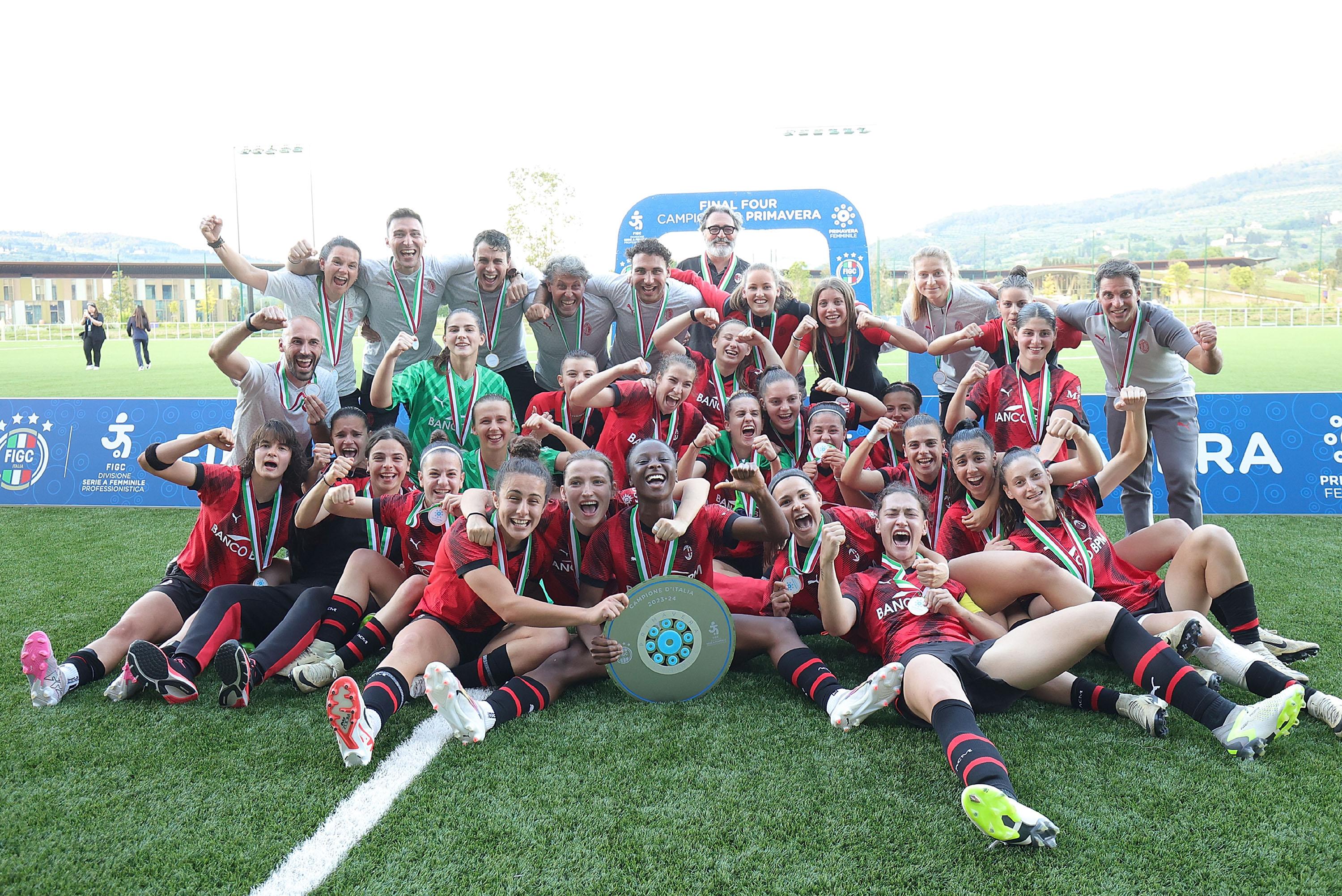 FLORENCE, ITALY - MAY 11: AC Milan U19 Women celebrates the victory after during the Primavera 1 Final match between Sassuolo U19 and AC Milan U19 on May 11, 2024 in Florence, Italy. (Photo by Gabriele Maltinti/Getty Images)