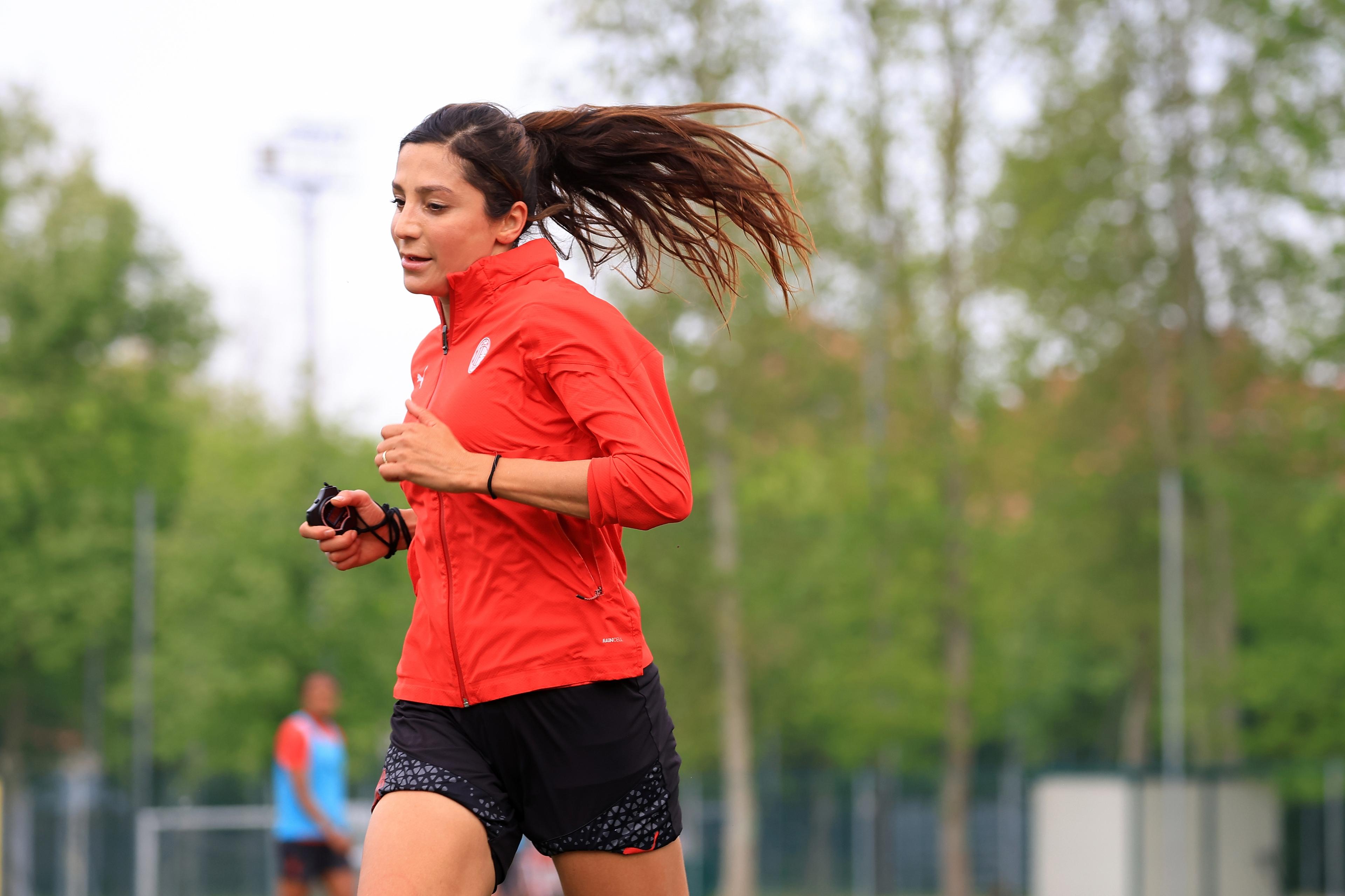 MILAN, ITALY - APRIL 29: Nadia Nadim of AC Milan Women looks on during an AC Milan Women Training Session at Vismara PUMA House of Football on April 29, 2024 in Milan, Italy. (Photo by Giuseppe Cottini/AC Milan via Getty Images)