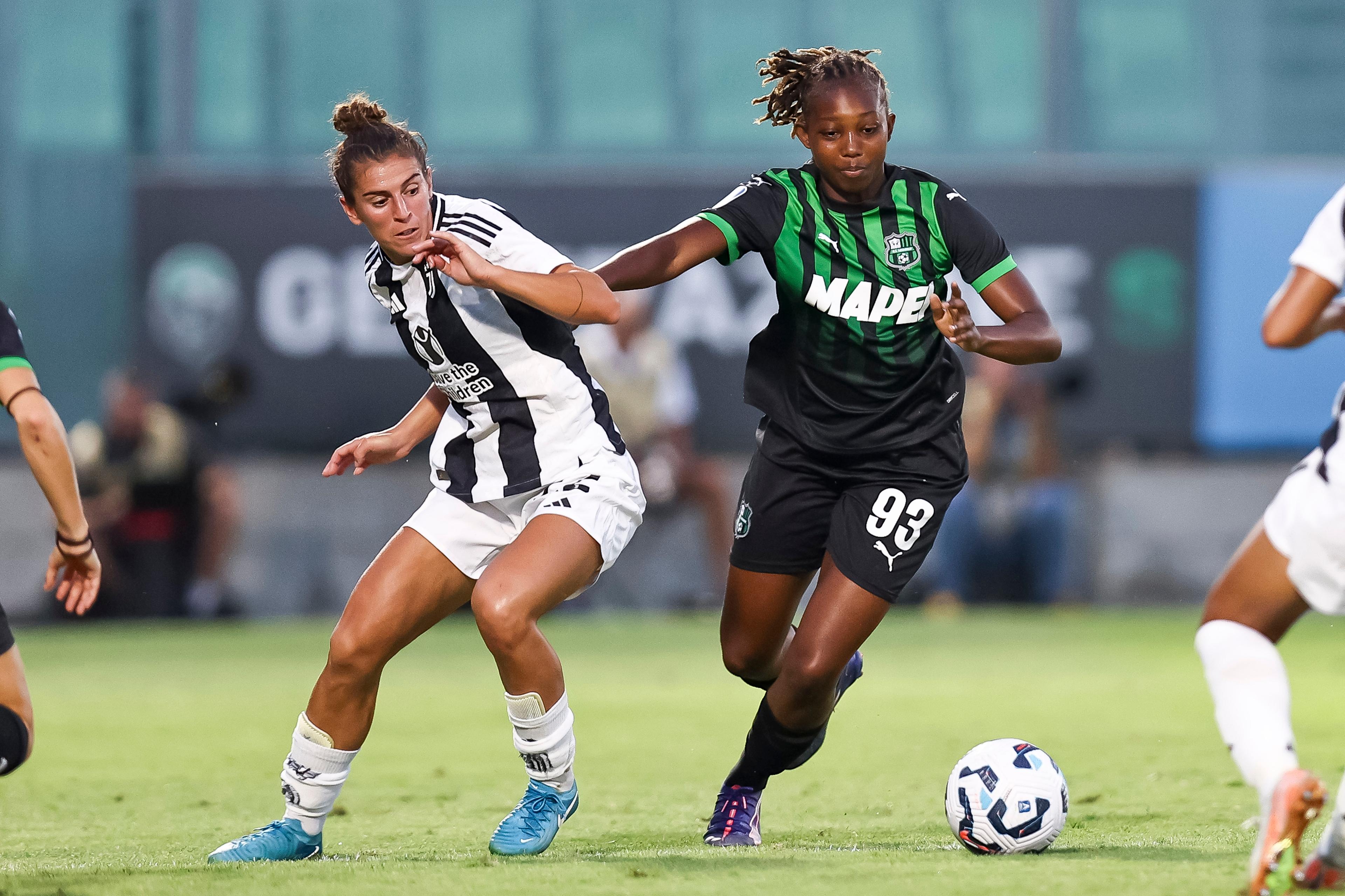 Kadida Traore (Sassuolo Women) Valentina Bergamaschi (Juventus Women) ; September 1; 2024 - Football : Italian championship 2024 2025 Femminile ; 1¡Day; match between Sassuolo Women 3-6 Juventus Women at Enzo Ricci Stadium ; Sassuolo, Italy; ;( photo by aicfoto)(ITALY) [0855]