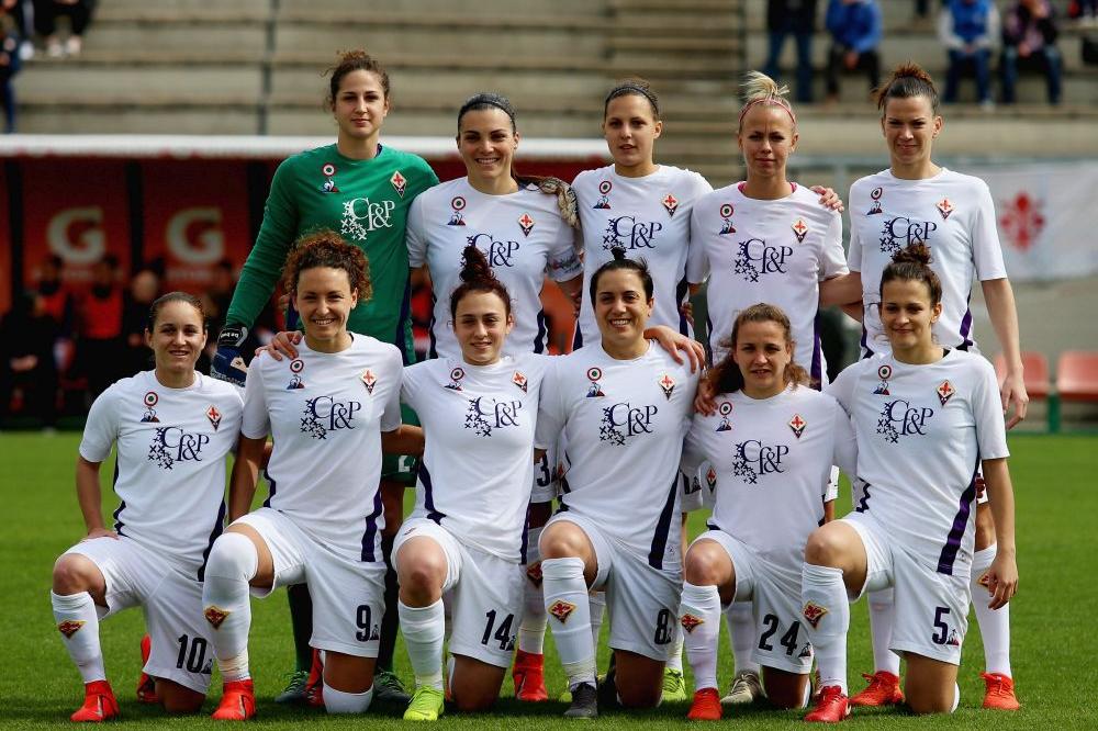 ROME, ITALY - MARCH 13: ACF Fiorentina team poses during the Women Coppa Italia match between AS Roma and ACF Fiorentina on March 13, 2019 in Rome, Italy. (Photo by Paolo Bruno/Getty Images)