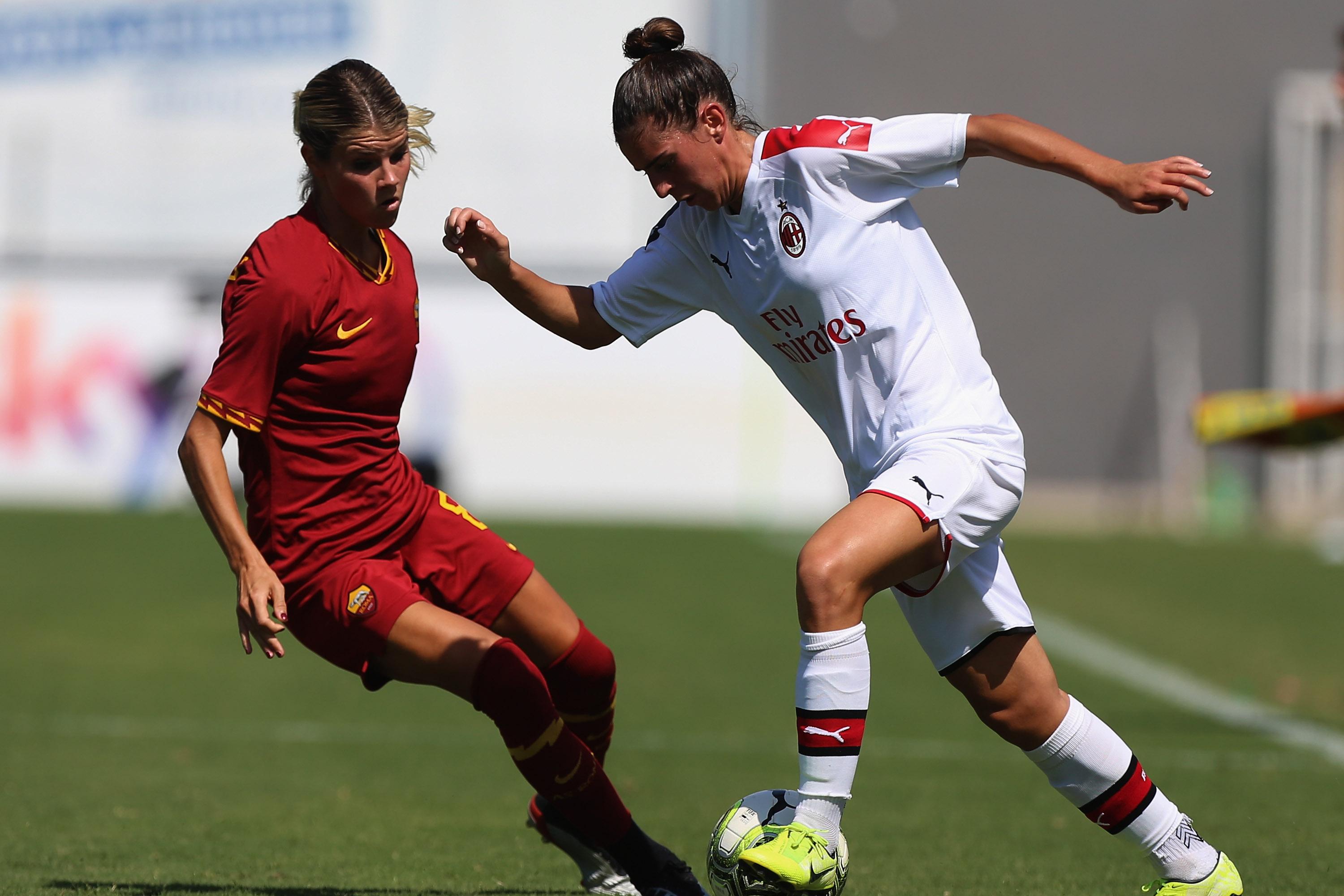 ROME, ITALY - SEPTEMBER 15:  Andrine Stoismo Hegerberg of AS Roma in action against Valentina Bergamaschi of AC Milan during the Women Serie A match between AS Roma and AC Milan at Tre Fontane sport centre on September 15, 2019 in Rome, Italy.  (Photo by Paolo Bruno/Getty Images)