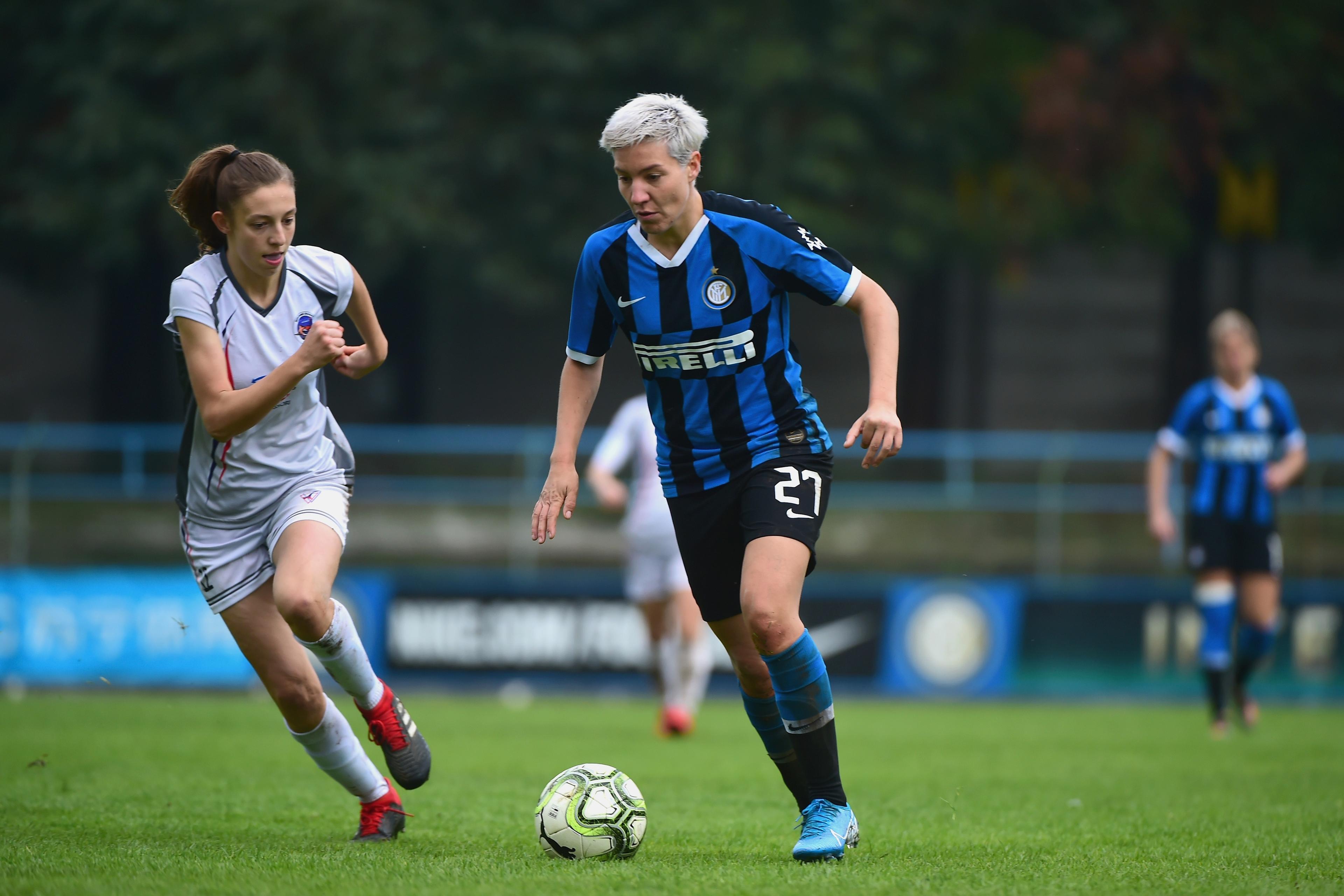 SOLBIATE ARNO, ITALY - NOVEMBER 16:  (L - R) Martina Zanoli of Orobiche Women competes for the ball with Stefania Tarenzi of FC Internazionale Women during the Women Serie A match between FC Internazionale and Orobica at Campo Sportivo F. Chinetti on November 15, 2019 in Solbiate Arno, Italy.  (Photo by Pier Marco Tacca/Getty Images)