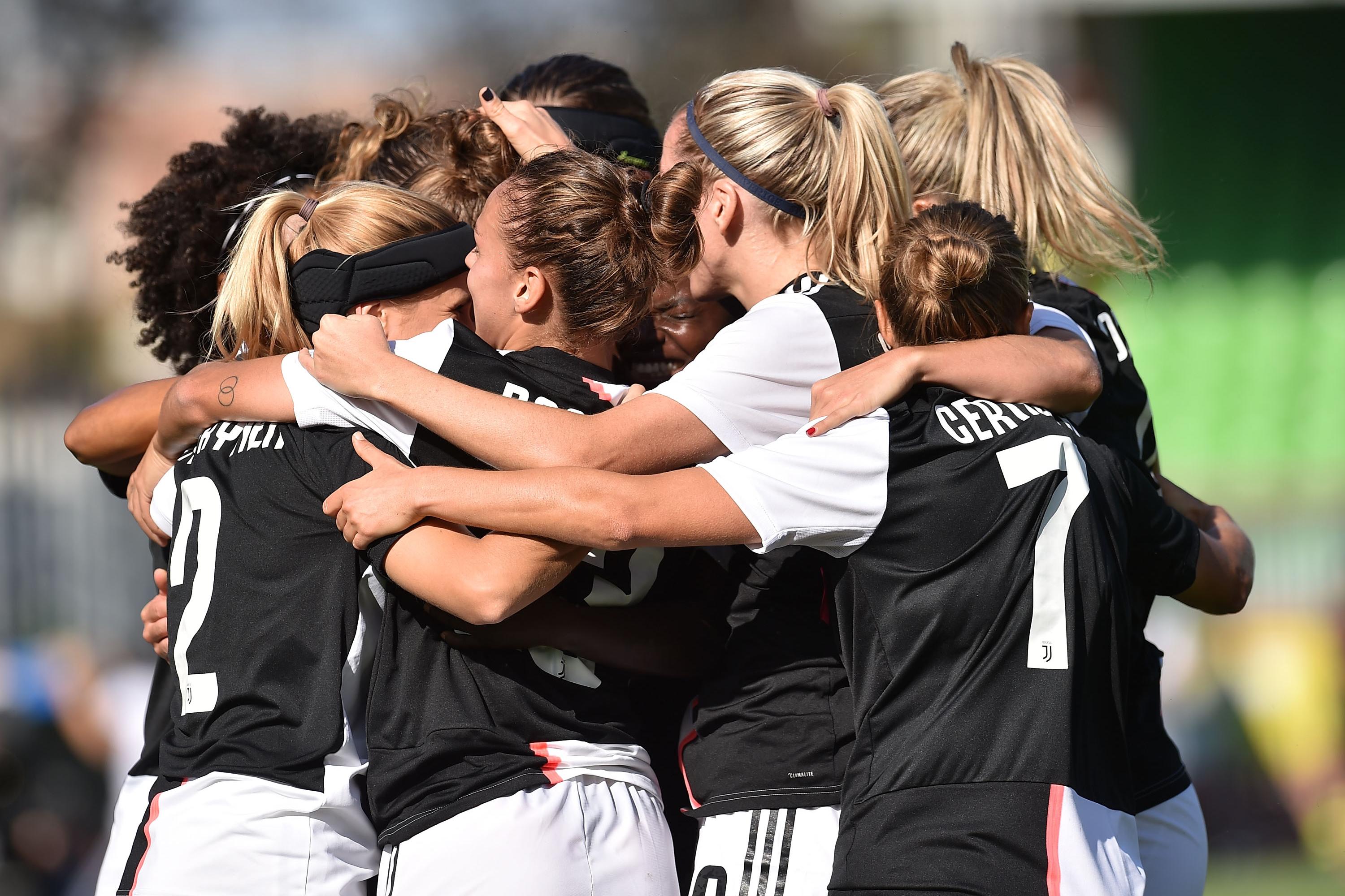 CESENA, ITALY - OCTOBER 27:  Cristiana Girelli of Juventus Women celebrates after scoring opening goal during the Italian Supercup match between Juventus Women and Fiorentina Women at Orogel Stadium Dino Manuzzi on October 27, 2019 in Cesena, Italy.  (Photo by Giuseppe Bellini/Getty Images)