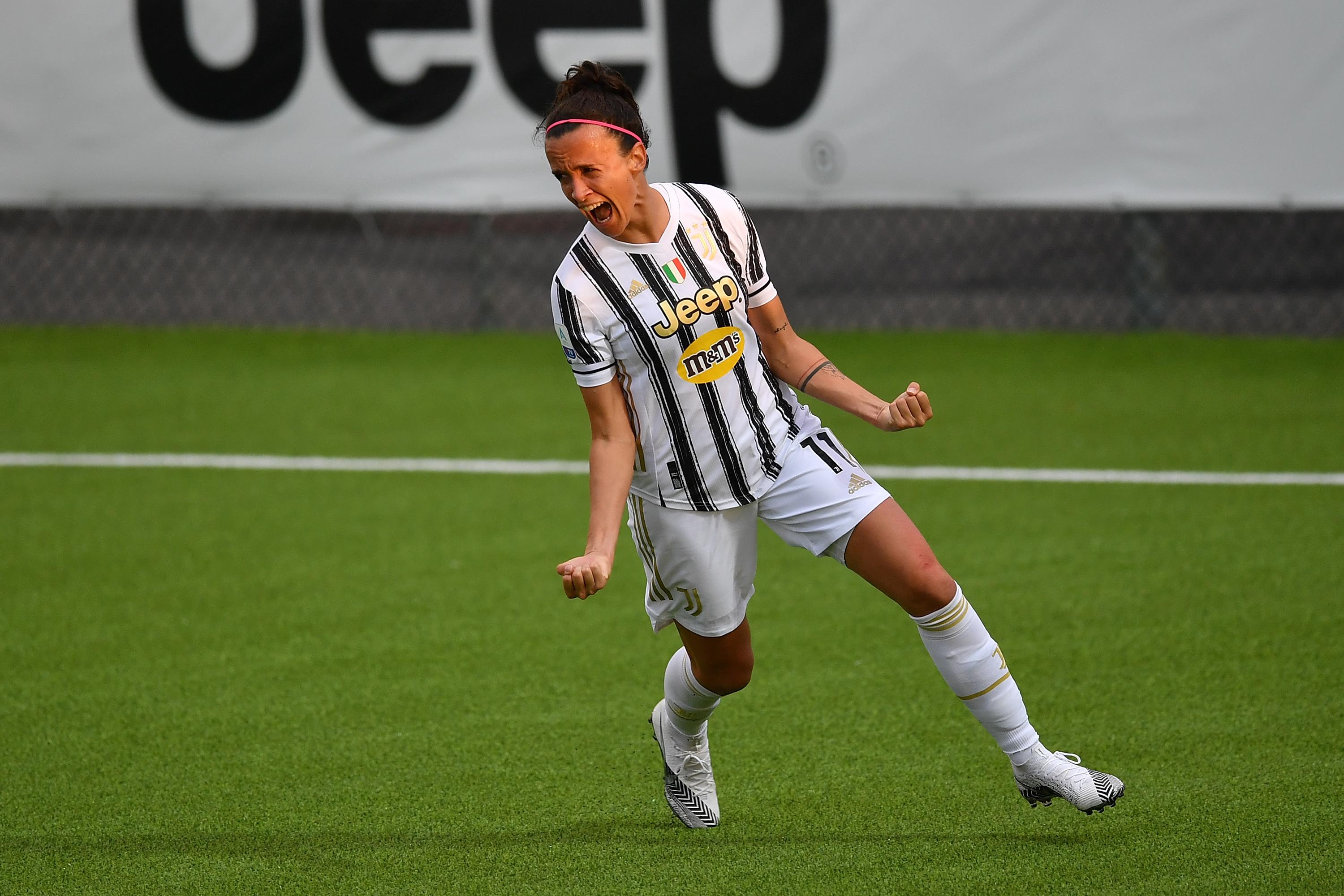 VINOVO, ITALY - OCTOBER 11: Barbara Bonansea of Juventus celebrates a goal during the Women Serie A match between Juventus and ACF Fiorentina at Juventus Center Vinovo on October 11, 2020 in Vinovo, Italy. (Photo by Valerio Pennicino/Getty Images ) *** Local Caption *** Barbara Bonansea