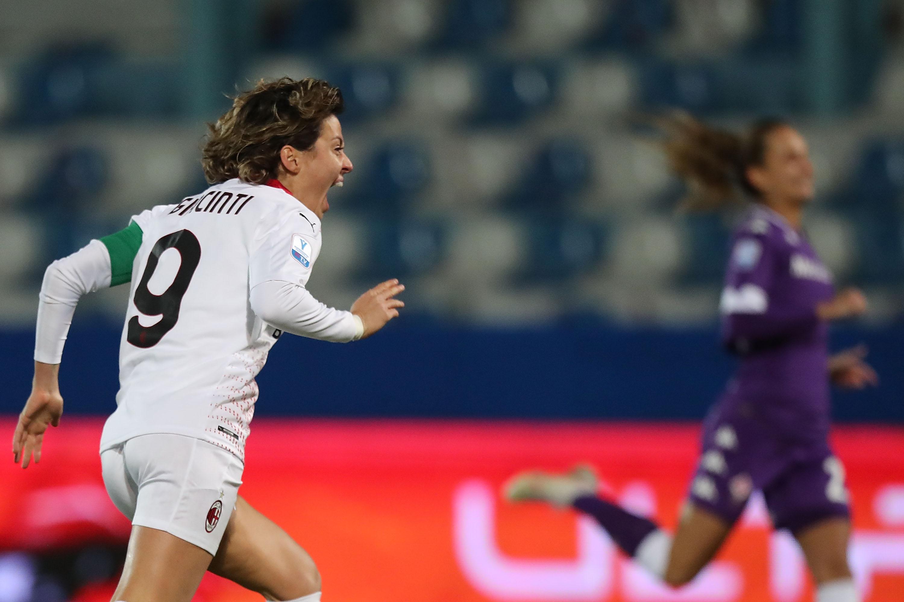 during the Women's Super Cup semifinal match between ACF Fiorentina v AC Milan at on December 6, 2020 in Chiavari, Italy.
