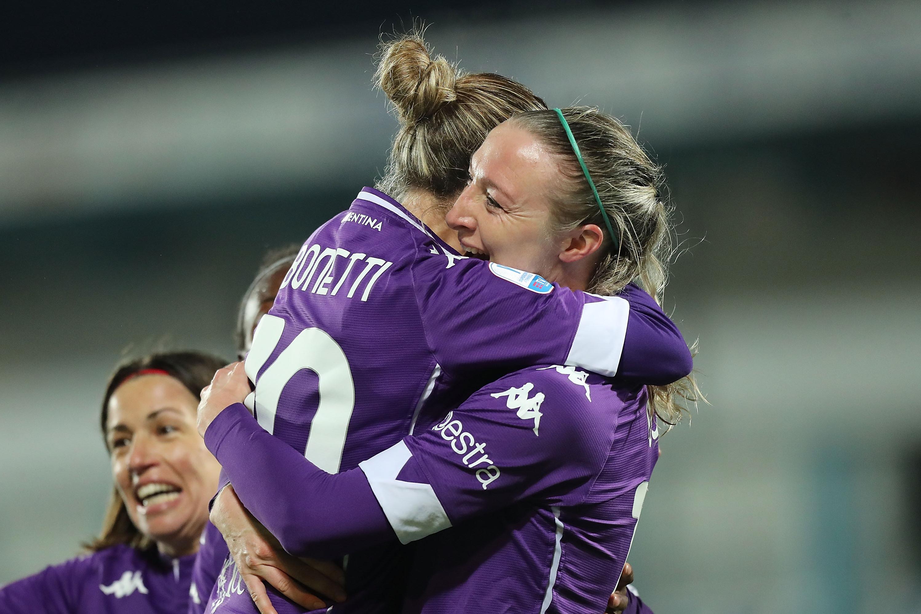 La Fiorentina ribalta il Milan e trova ancora la Juve: domenica la finalissima