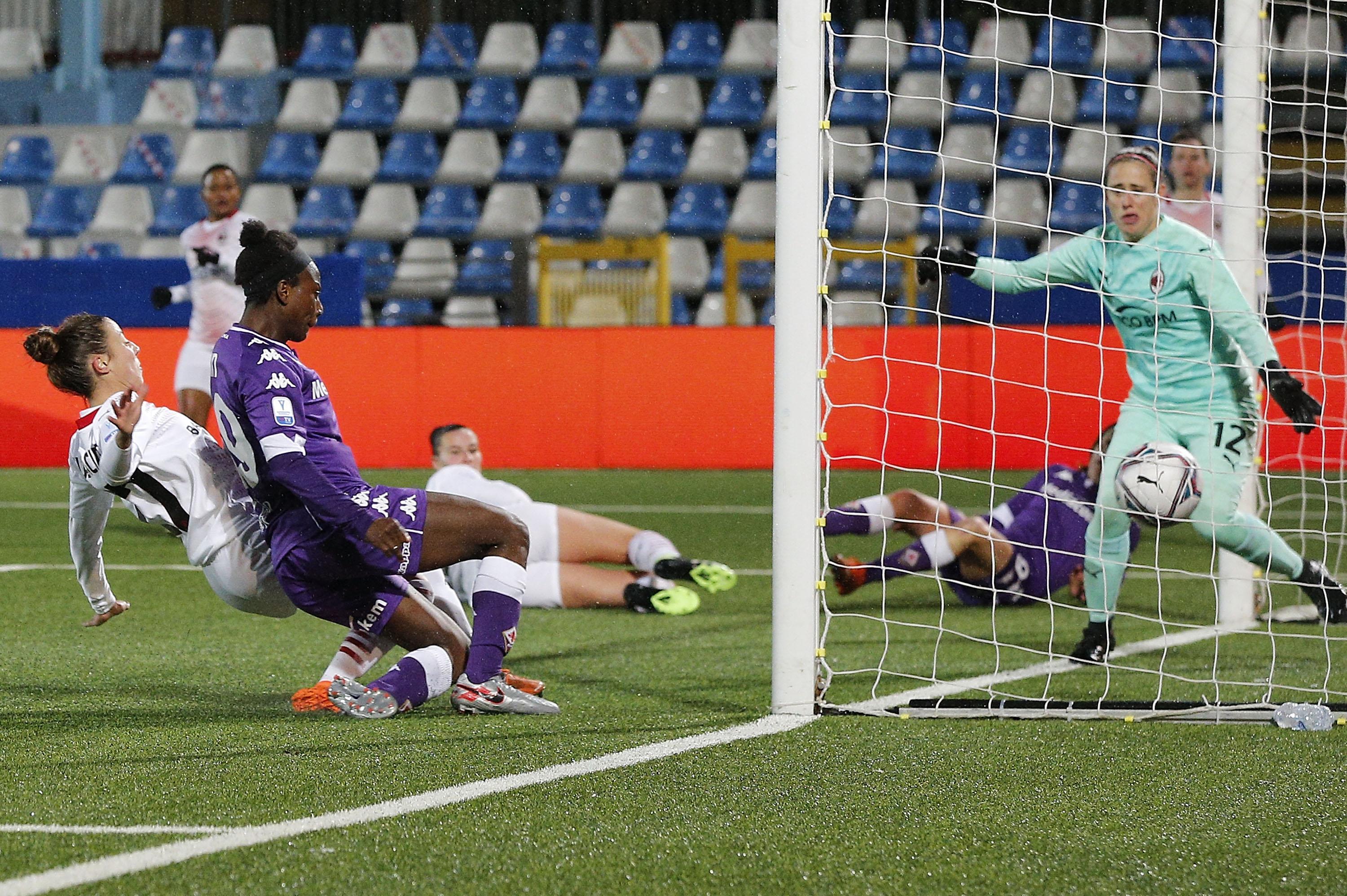 during the Women's Super Cup semifinal match between ACF Fiorentina v AC Milan at on December 6, 2020 in Chiavari, Italy.