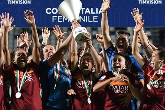 Sorteggiati gli accoppiamenti del turno preliminare: Asd Palermo-Sassari Torres e Pro Sesto-Cortefranca