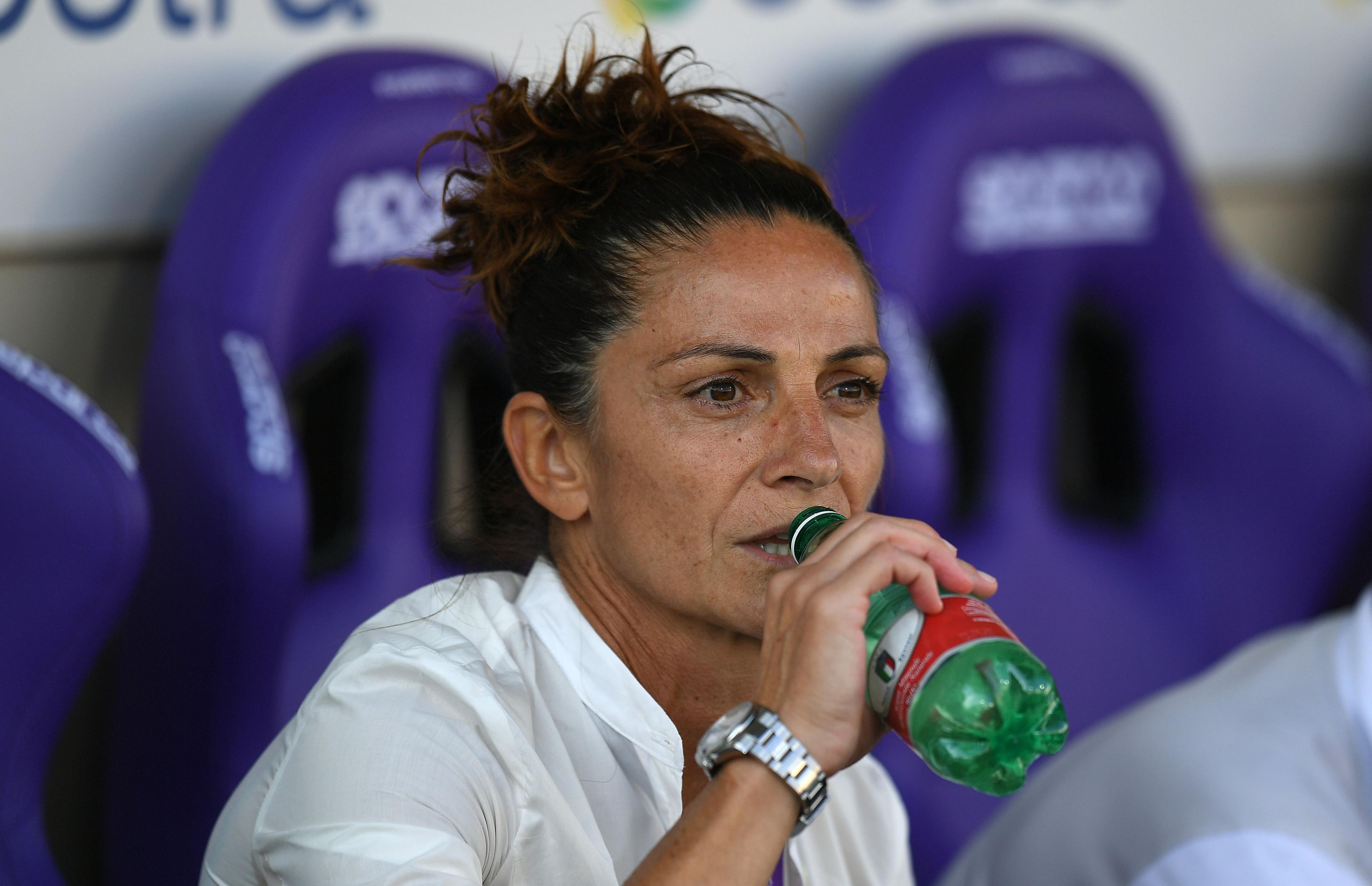FLORENCE, ITALY - SEPTEMBER 05: Patrizia Panico head coach of ACF Fiorentina wome of ACF Fiorentina women lo during the Women Serie A match between ACF Fiorentina and Juventus at Artemio Franchi on September 05, 2021 in Florence, Italy. (Photo by Alessandro Sabattini/Getty Images)