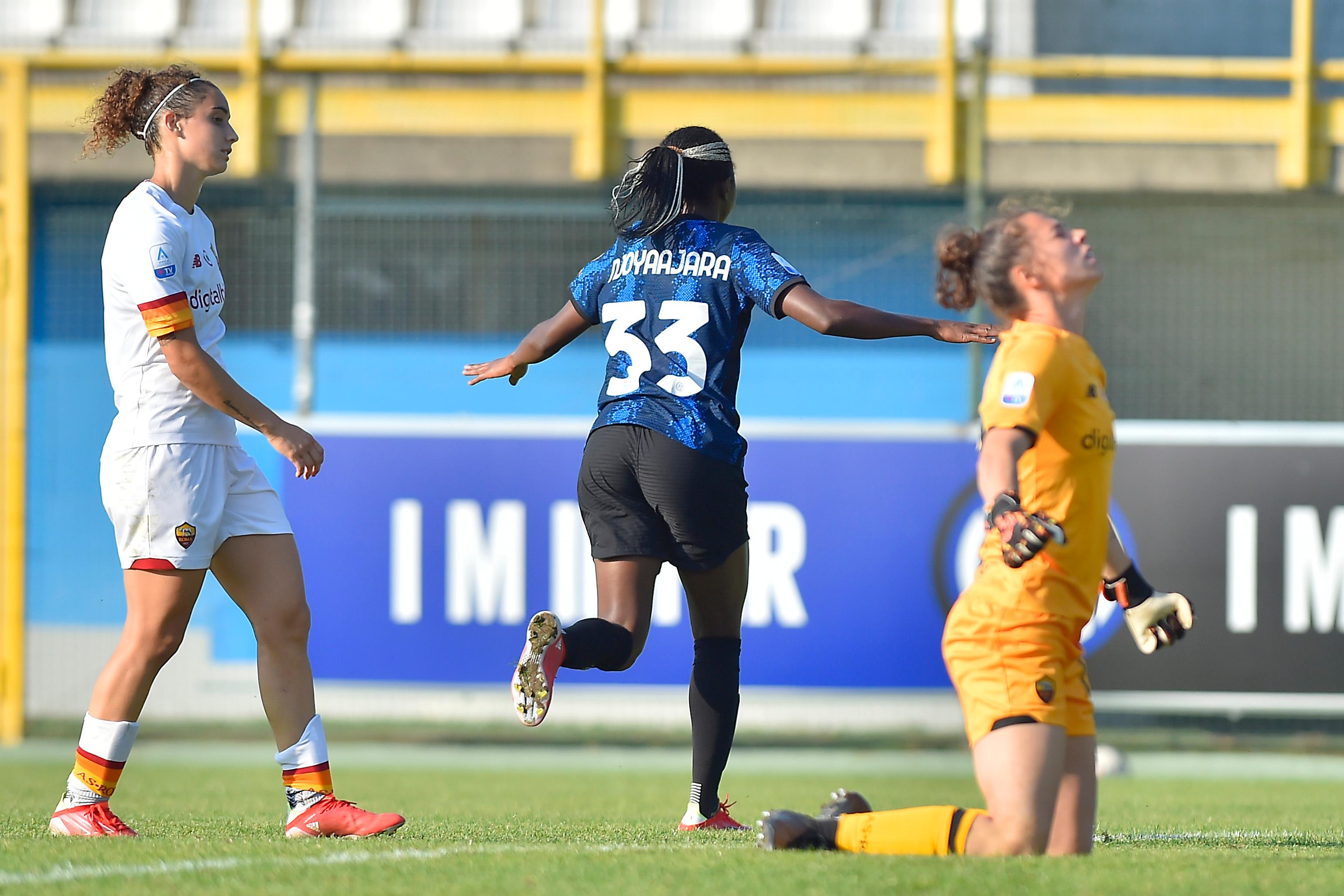 SESTO SAN GIOVANNI, ITALY - OCTOBER 16: Nchout Ajara of FC Internazionale celebrates after scoring during the Women Serie A match between FC Internazionale and AS Roma at Stadio Breda on October 16, 2021 in Sesto San Giovanni, Italy.  (Photo by Mattia Pistoia - Inter/Inter via Getty Images)