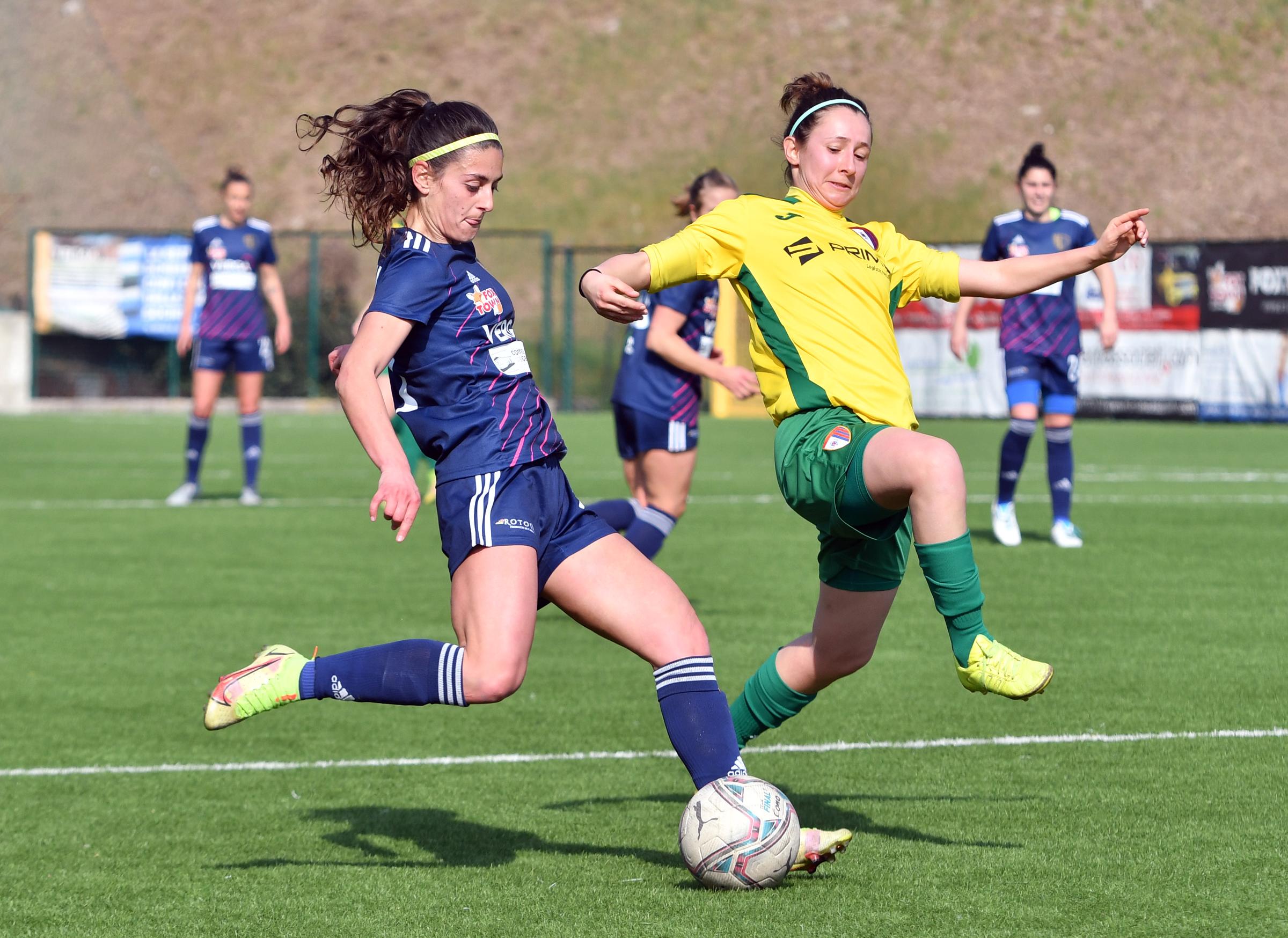 picchi PARTITA COMO WOMEN - CORTEFRANCA CALCIO FEMMINILE CAMPIONATO 2021-22 SERIE B FOTO CUSA 13-03-2022