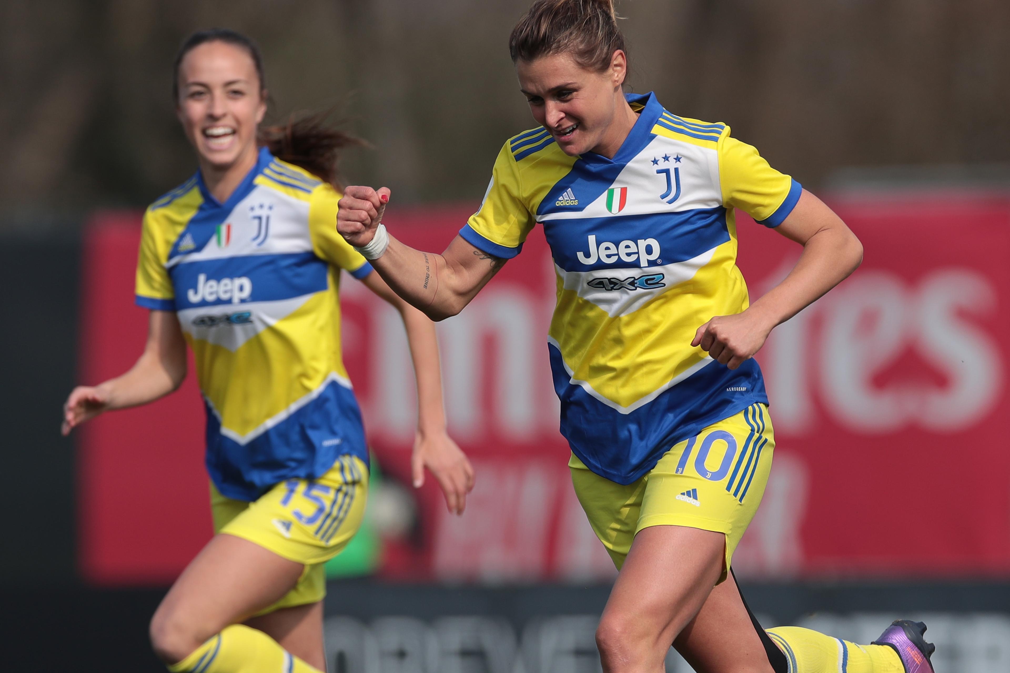 MILAN, ITALY - MARCH 12: Cristina Girelli of Juventus celebrates after scoring the opening goal during the Women Coppa Italia Semi Final 1st Leg match between AC Milan and Juventus at Campo Sportivo Vismara on March 12, 2022 in Milan, Italy. (Photo by Emilio Andreoli/Getty Images)