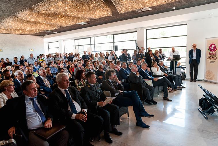 Presentati i calendari di Serie A e B. Tavecchio: \"Lavoriamo per un grande futuro\"