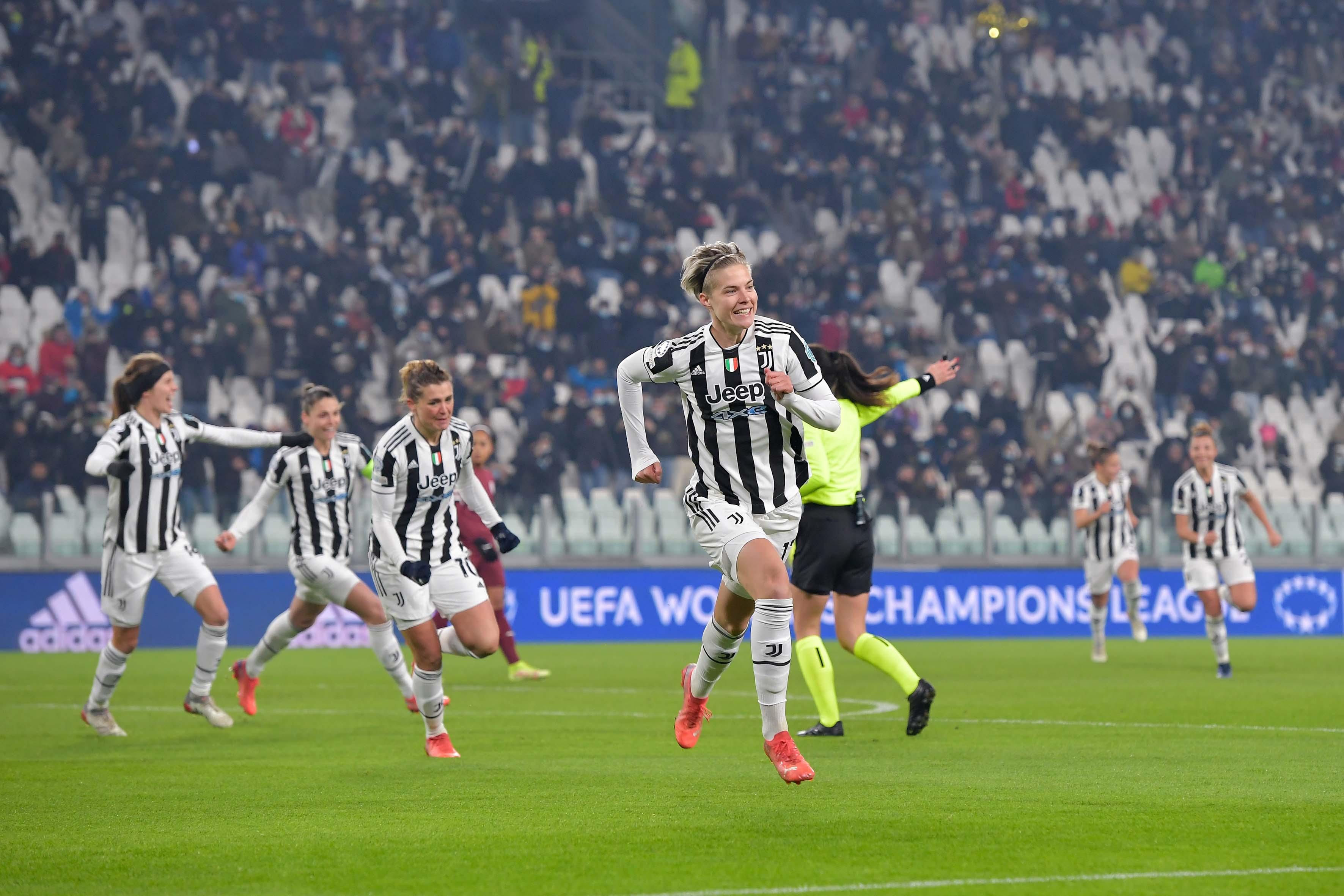 TURIN, ITALY - DECEMBER 16: Lina Hurtig of Juventus women celebrates after scoring his team\\'s first goal during the UEFA Women\\'s Champions League group A match between Juventus and Servette FCCF at Allianz Stadium on December 16, 2021 in Turin, Italy. (Photo by Daniele Badolato - Juventus FC/Juventus FC via Getty Images)
