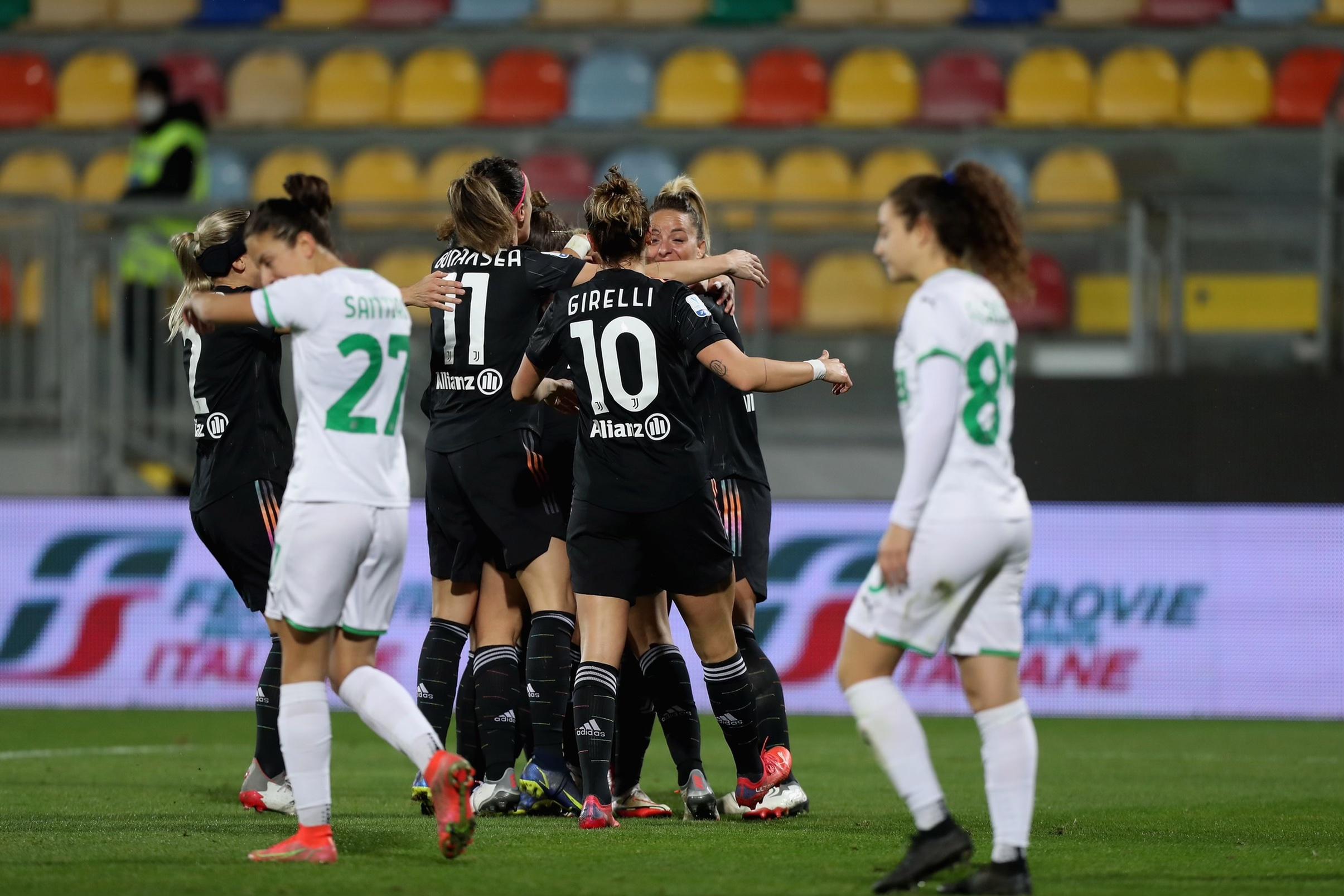 La Juventus batte il Sassuolo ai calci di rigore e raggiunge il Milan in finale