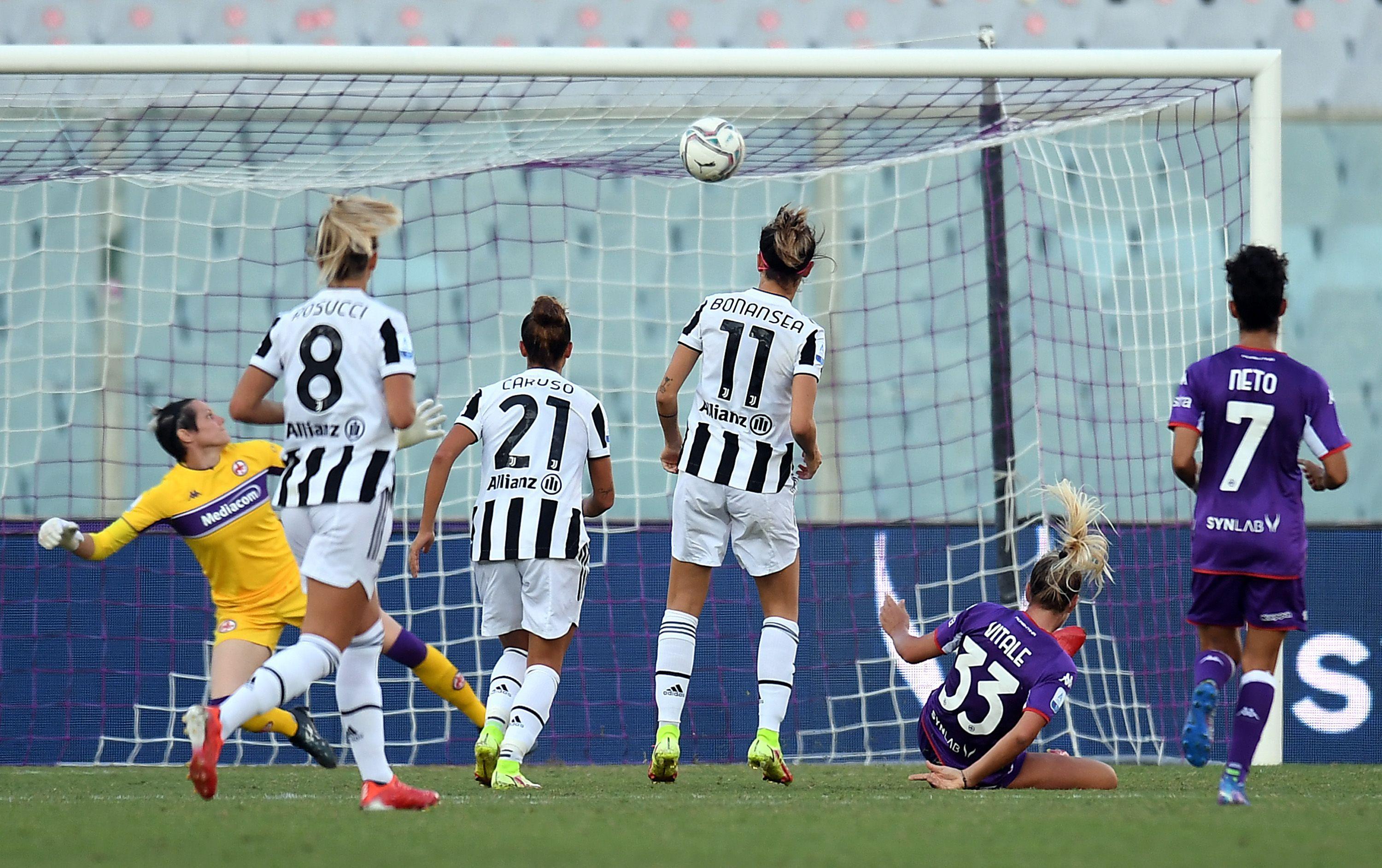 FLORENCE, ITALY - SEPTEMBER 05: Barbara Bonansea of Juventus women scores his team second goal during the Women Serie A match between ACF Fiorentina and Juventus at Artemio Franchi on September 05, 2021 in Florence, Italy. (Photo by Alessandro Sabattini/Getty Images)