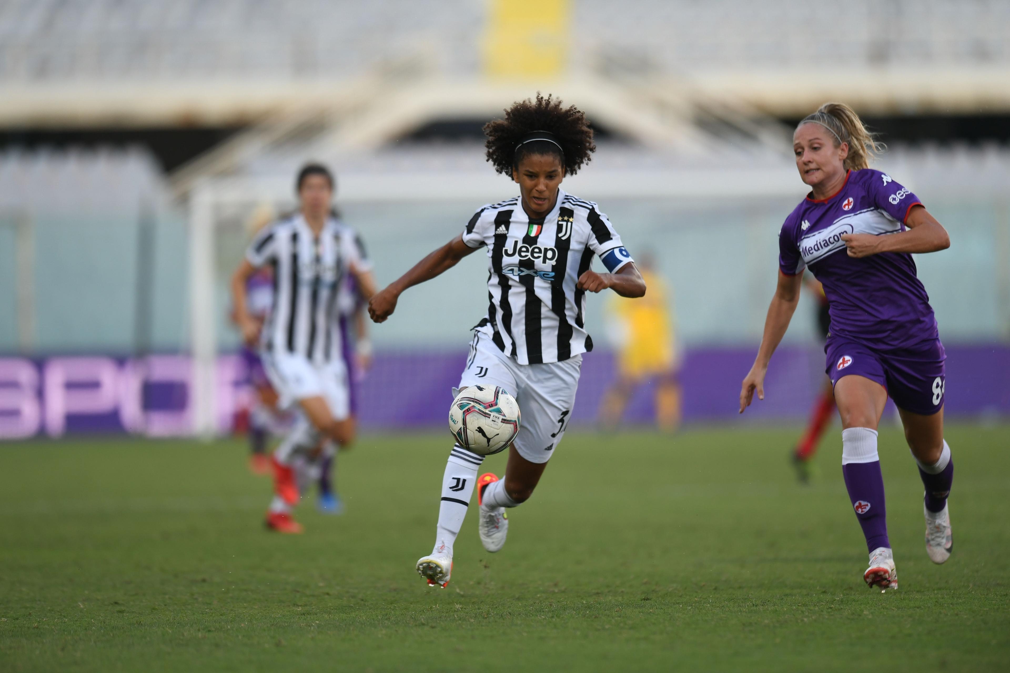FLORENCE, ITALY - SEPTEMBER 05: during the Women Serie A match between ACF Fiorentina and Juventus at Artemio Franchi on September 05, 2021 in Florence, Italy. (Photo by Alessandro Sabattini/Getty Images)