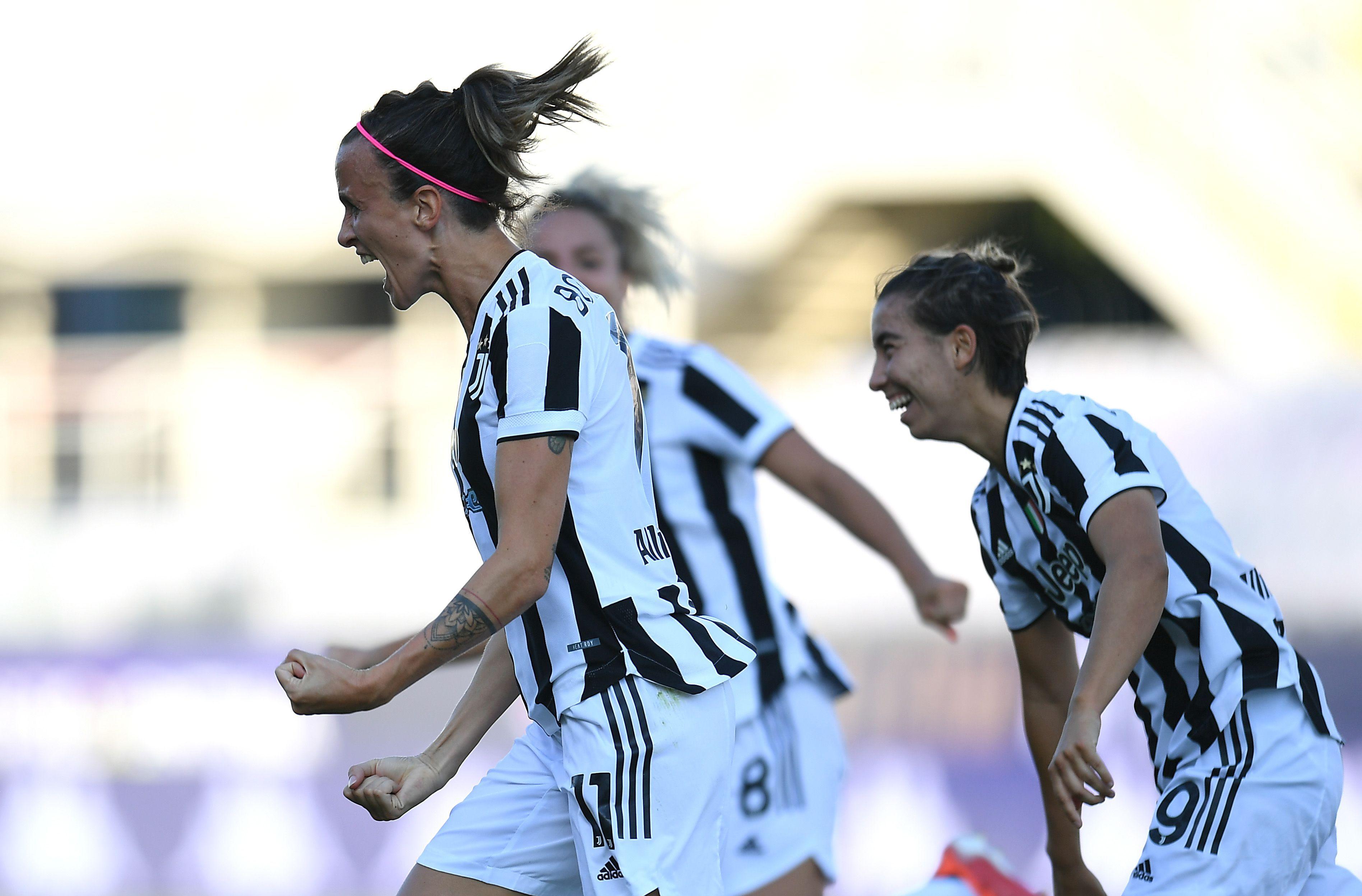 FLORENCE, ITALY - SEPTEMBER 05: Barbara Bonansea of Juventus women celebrates after scoring the opening goal during the Women Serie A match between ACF Fiorentina and Juventus at Artemio Franchi on September 05, 2021 in Florence, Italy. (Photo by Alessandro Sabattini/Getty Images)