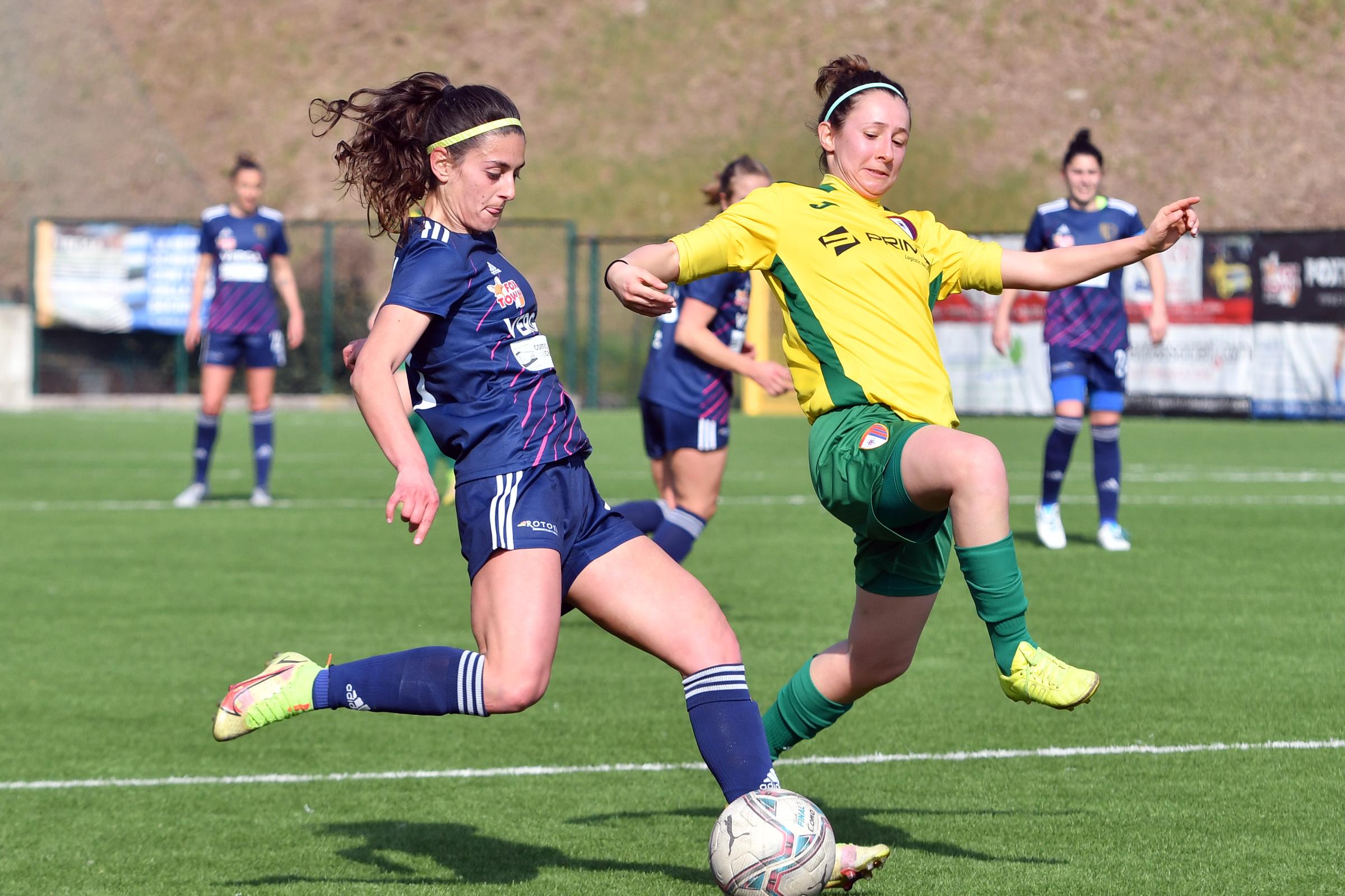 picchi PARTITA COMO WOMEN - CORTEFRANCA  CALCIO FEMMINILE CAMPIONATO 2021-22 SERIE B  FOTO CUSA 13-03-2022