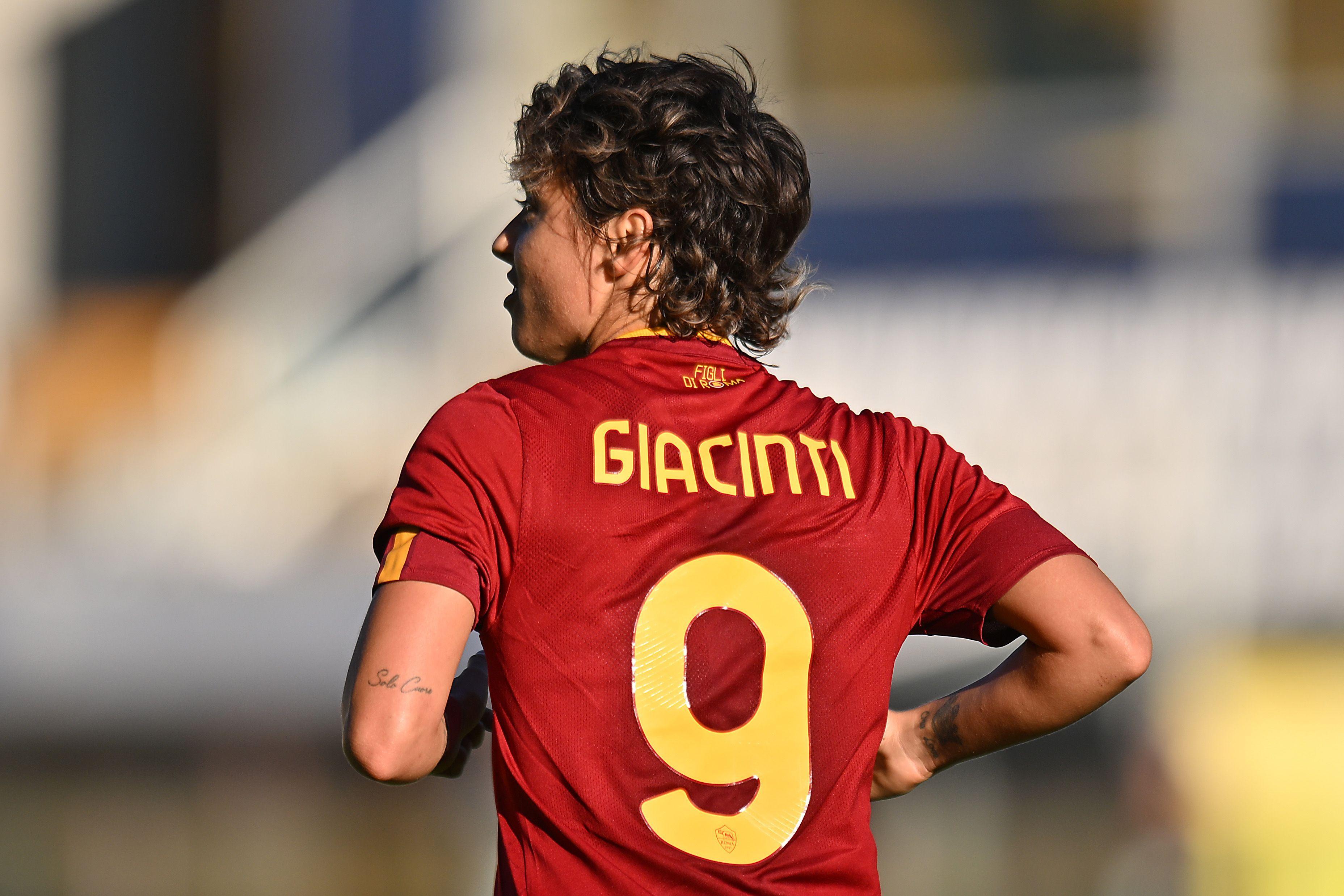 PARMA, ITALY - NOVEMBER 05: Valentina Giacinti of AS Roma women looks on during the Italian Women's Super Cup match between Juventus and AS Roma on November 05, 2022 in Parma, Italy. (Photo by Alessandro Sabattini/Getty Images)