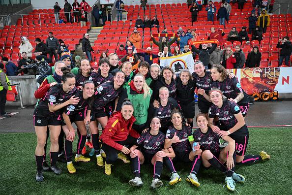 PRAGUE, CZECH REPUBLIC - DECEMBER 22: AS Roma players celebrate after the UEFA Women\\'s Champions League group B match between Slavia Praha and AS Roma at Eden Arena on December 22, 2022 in Prague, Czech Republic. (Photo by Luciano Rossi/AS Roma via Getty Images)