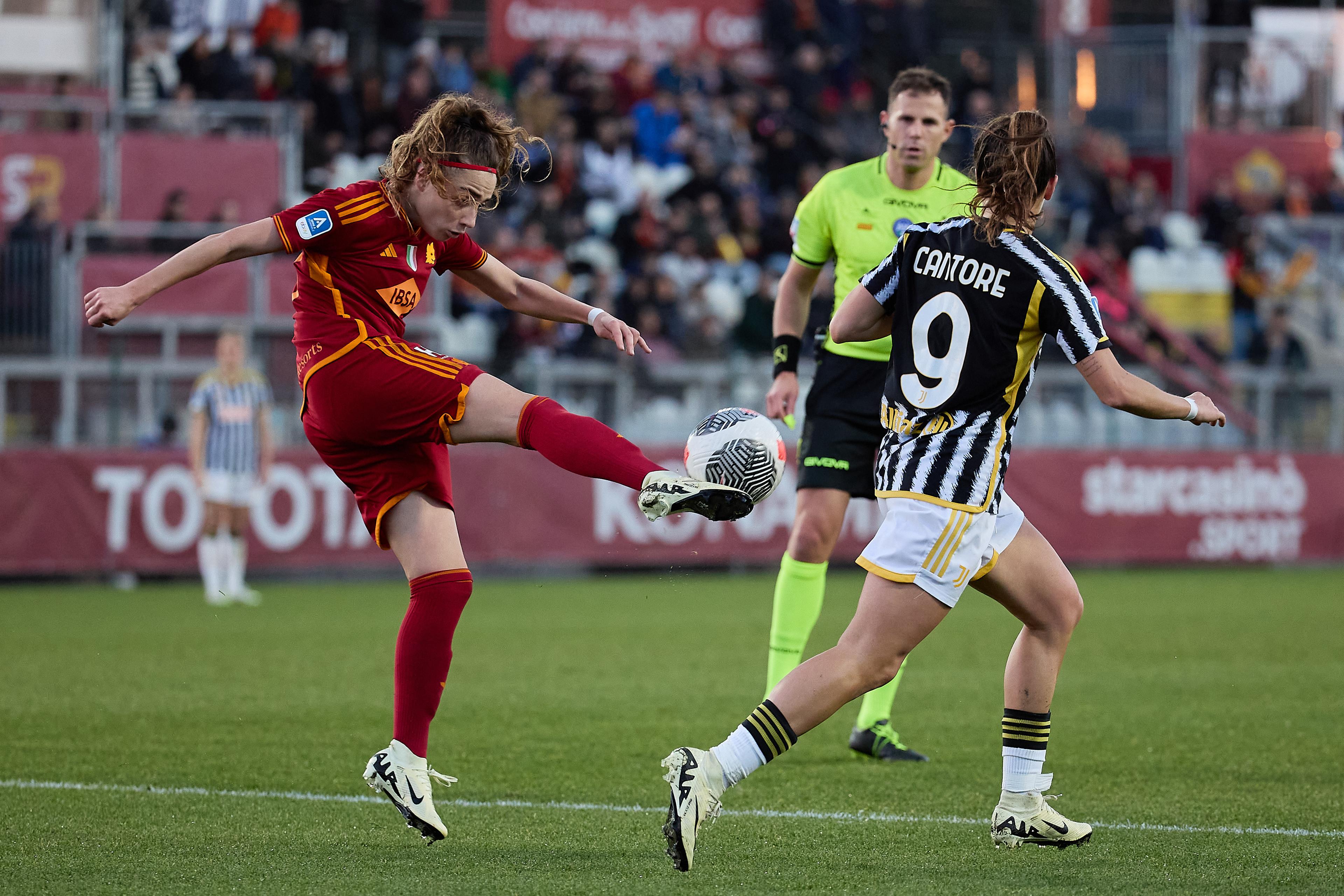 ROME, ITALY - FEBRUARY 04: Benedetta Glionna of AS Roma in action during the Women Serie A match between AS Roma and Juventus at Stadio Tre Fontane on February 04, 2024 in Rome, Italy. (Photo by Emmanuele Ciancaglini/Getty Images)
