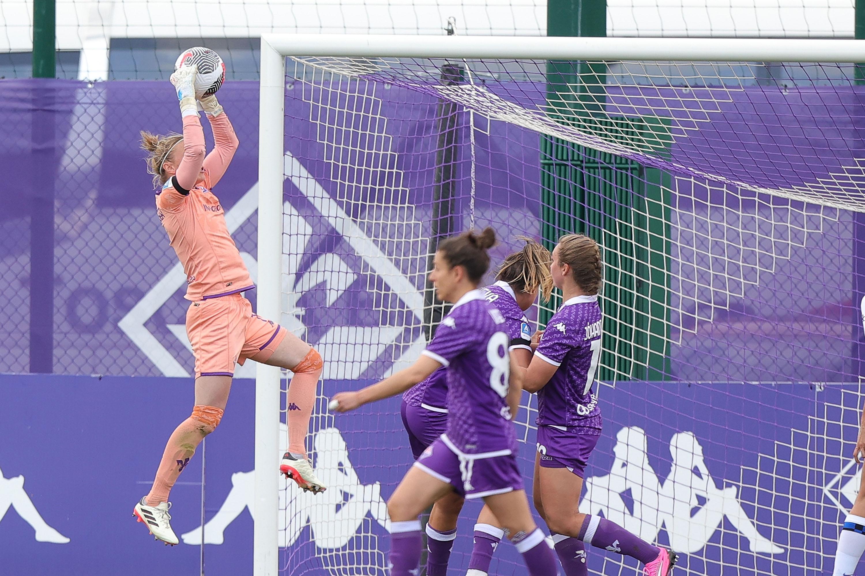 BAGNO A RIPOLI, ITALY - MARCH 24: Katja Schroffenegger goalkeeper of ACF Fiorentina Women in action during the Women Serie A Playoffs match between Fiorentina and FC Internazionale at Viola Park on March 24, 2024 in Bagno a Ripoli, Italy. (Photo by Gabriele Maltinti/Getty Images) *** Local Caption *** Katja Schroffenegger