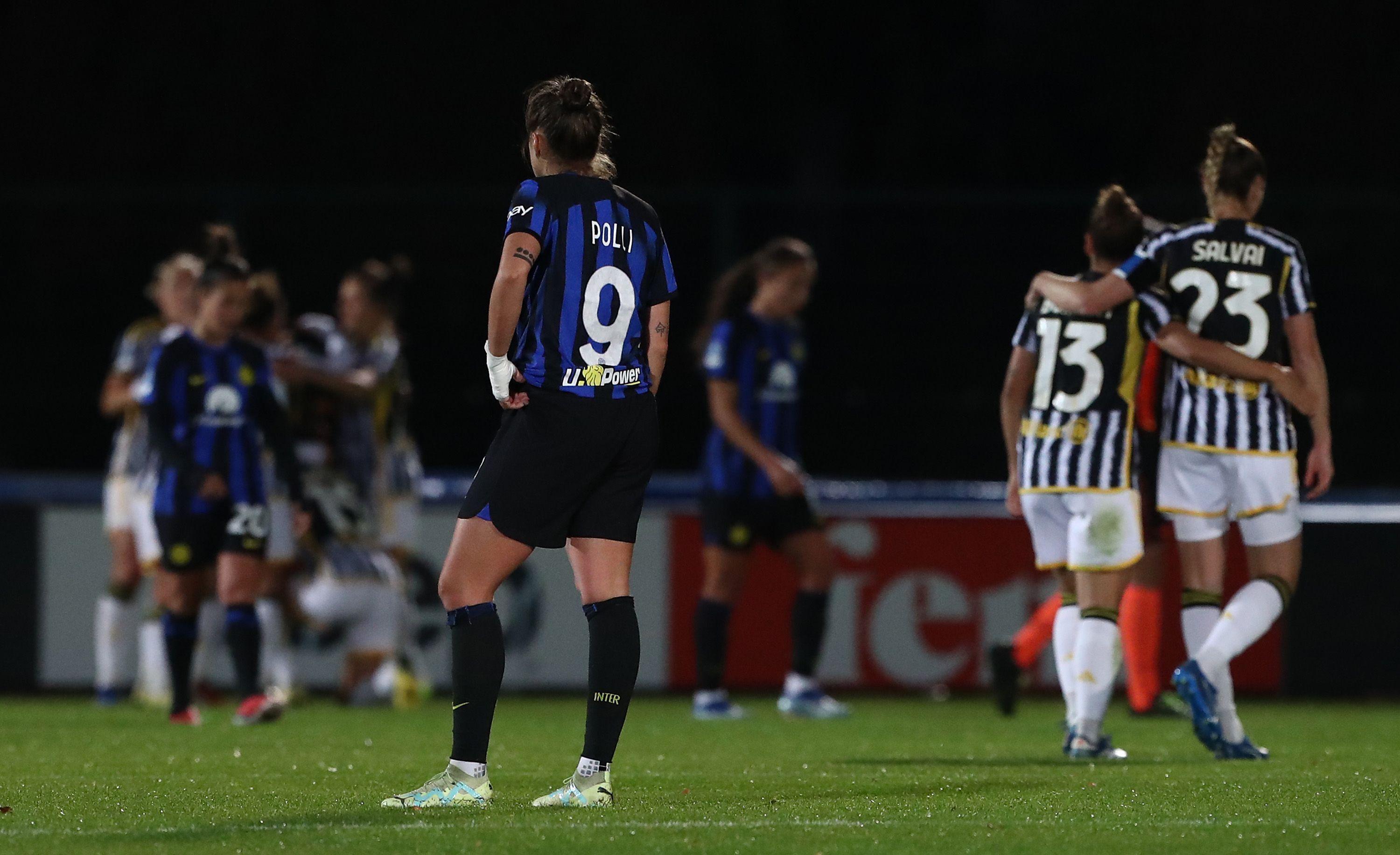 BIELLA, ITALY - NOVEMBER 19: Elisa Polli of FC Internazionale shows her dejection during the Women Serie A eBay match between Juventus Women and FC Internazionale Women at Stadio Comunale Vittorio Pozzo Lamarmora on November 19, 2023 in Biella, Italy. (Photo by Marco Luzzani/Getty Images)