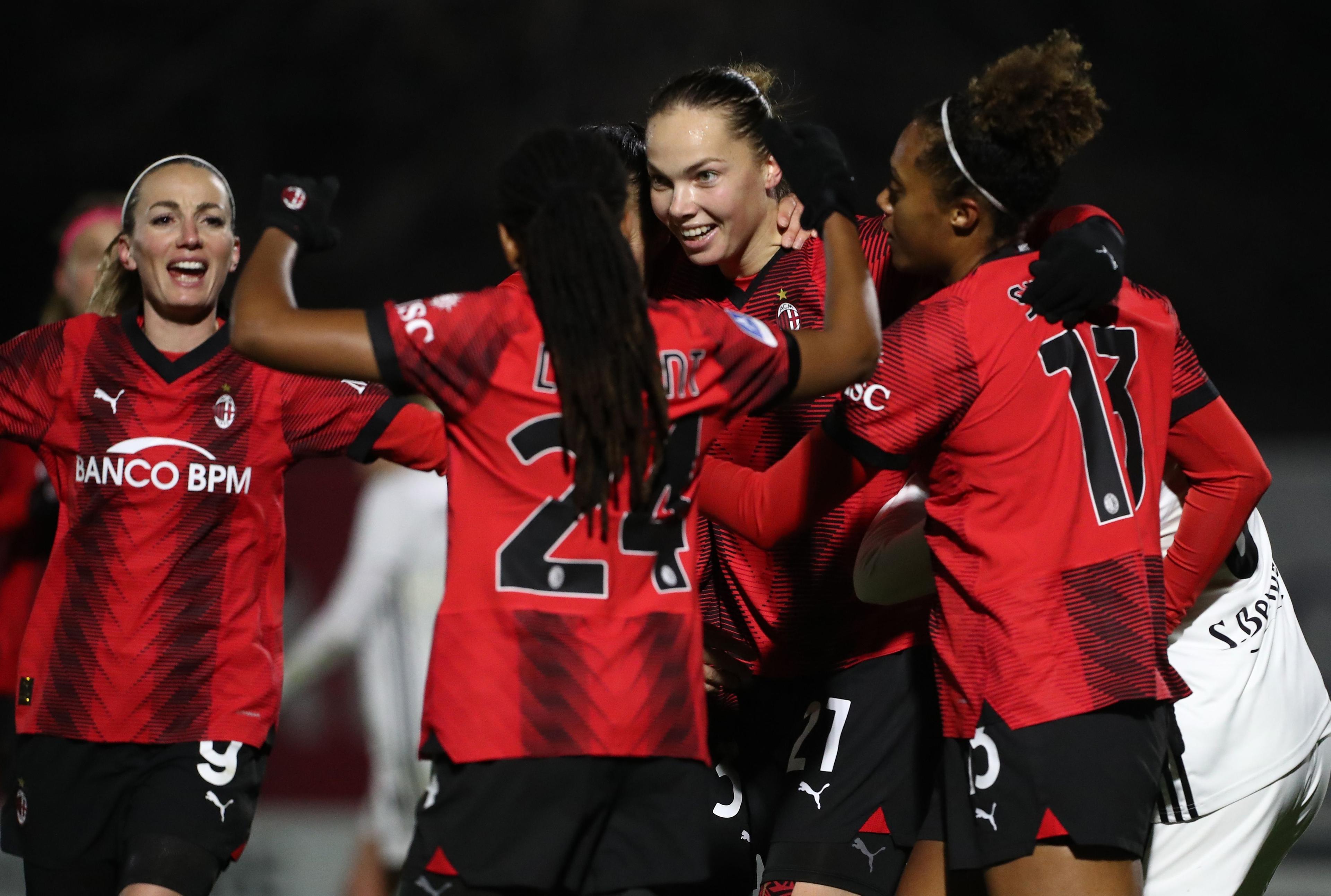 MILAN, ITALY - JANUARY 22: Andrea Staskova of AC Milan celebrates with her team-mates after scoring the opening goa during the Women Serie A eBay match between AC Milan and Como at Vismara PUMA House of Football on January 22, 2024 in Milan, Italy. (Photo by Marco Luzzani/Getty Images)
