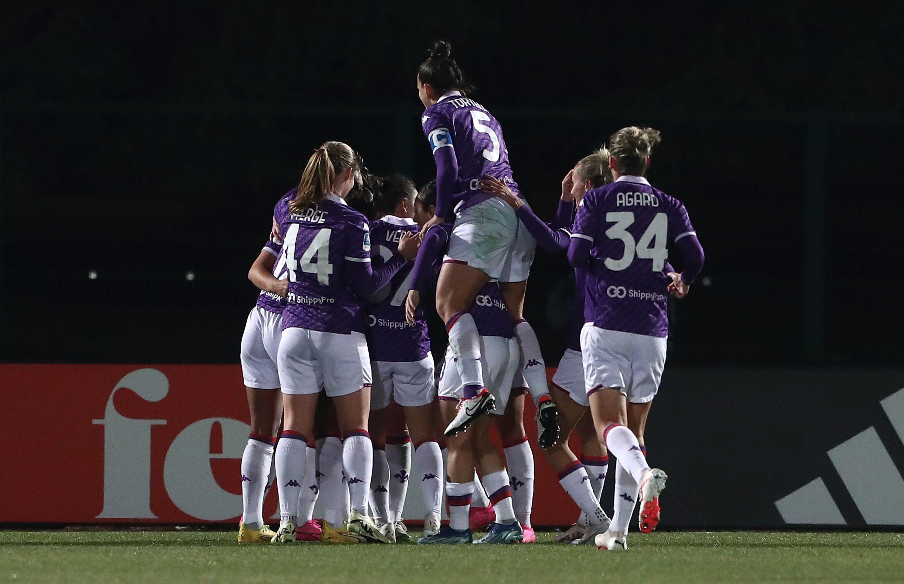 BIELLA, ITALY - JANUARY 29: Madelen Janogy of ACF Fiorentina celebrates with her team-mates after scoring the opening goal during the Women Serie A eBay match between Juventus and ACF Fiorentina at Stadio Pozzo La Marmora on January 29, 2024 in Biella, Italy. (Photo by Marco Luzzani/Getty Images)